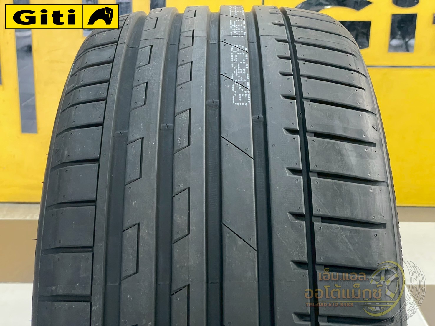 GITI SportS2 ขนาด 295/35R21 ยางใหม่ปี2025 เป็นยางสปอร์ตสมรรถนะสูงที่ออกแบบมาเพื่อรถยนต์ระดับพรีเมียม