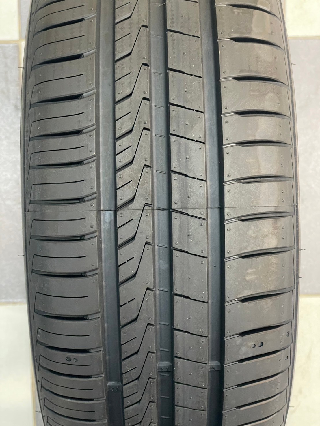HANKOOK 195/55R15 รุ่น KINERGY ECO2 ยางใหม่ปี2024