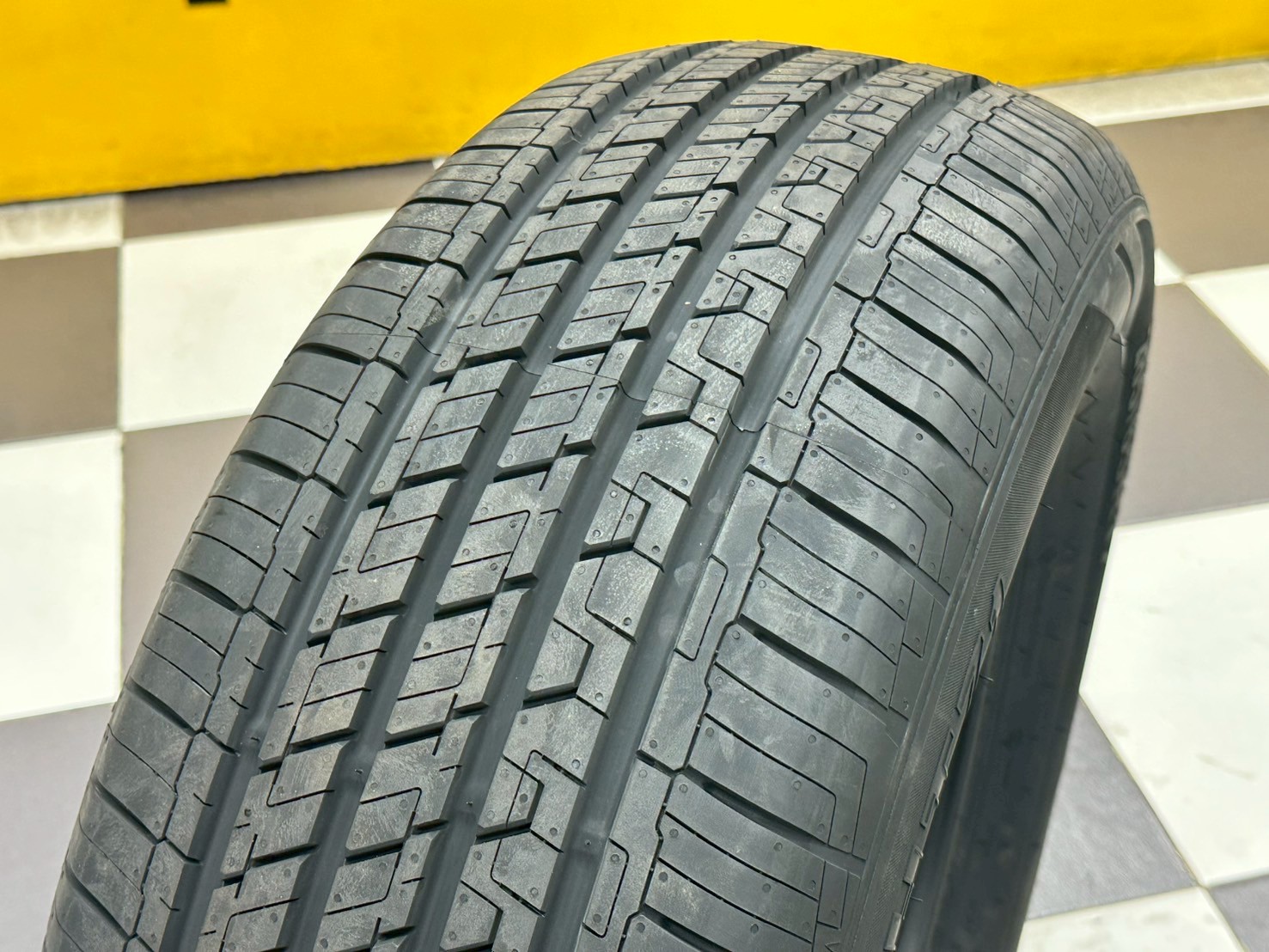 Giti รุ่น Xross HT71 265/65R17 ยางใหม่ปี2025
