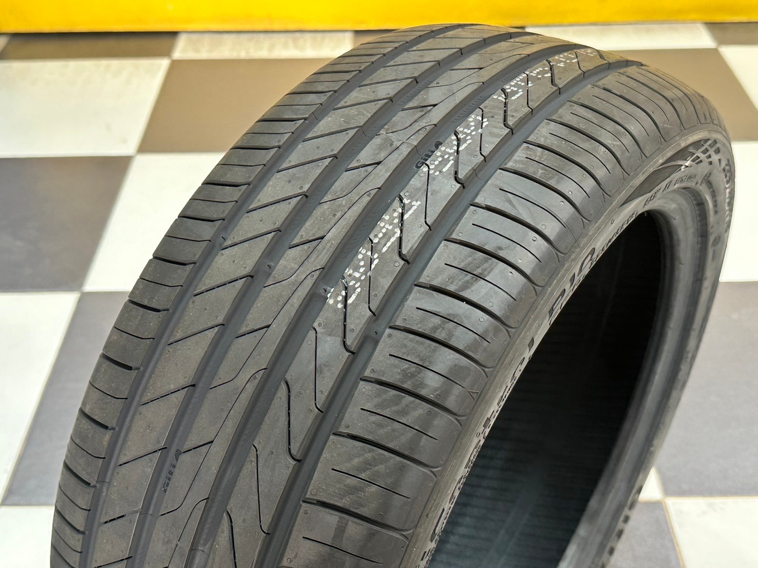 ยางใหม่ GITI Control P10 225/45R18 ยางใหม่ปี2023