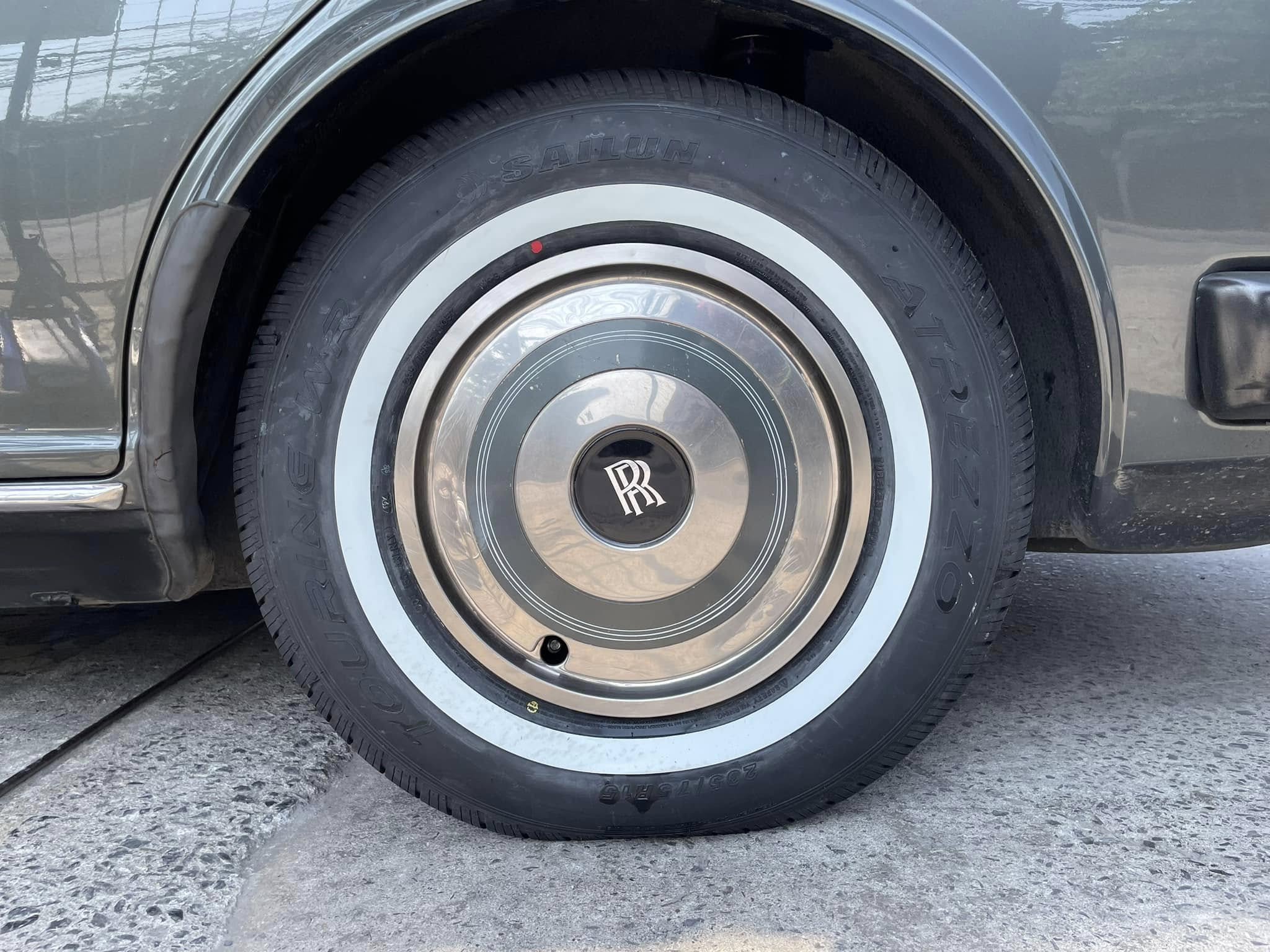 🚘 #ROLLS_ROYCE_SILVER_SPUR 🛞 #SAILUN_ยางขอบขาว 235/75R15