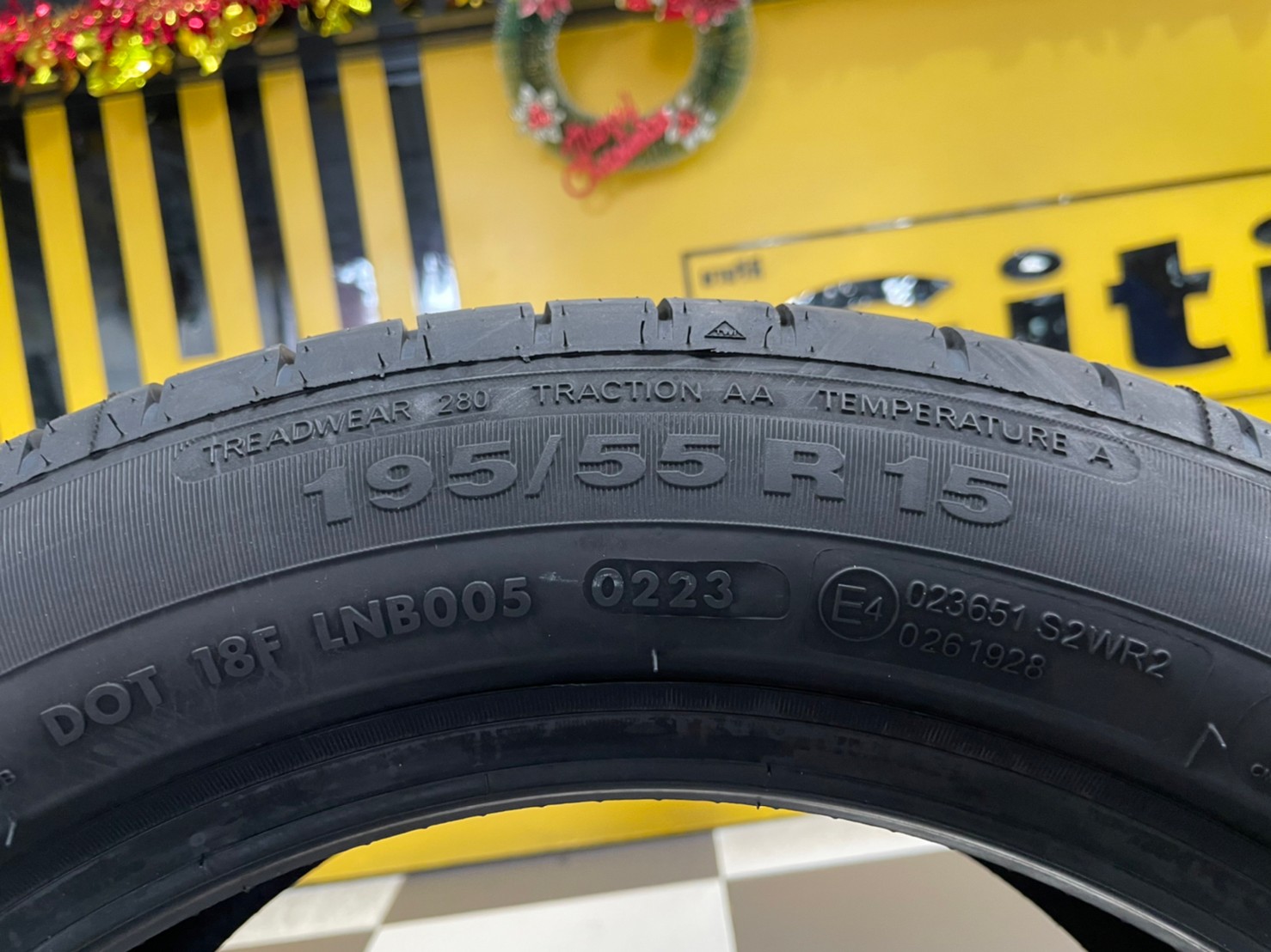 APOLLO Alnac 4G ·195/55R15 ยางใหม่ปี2023