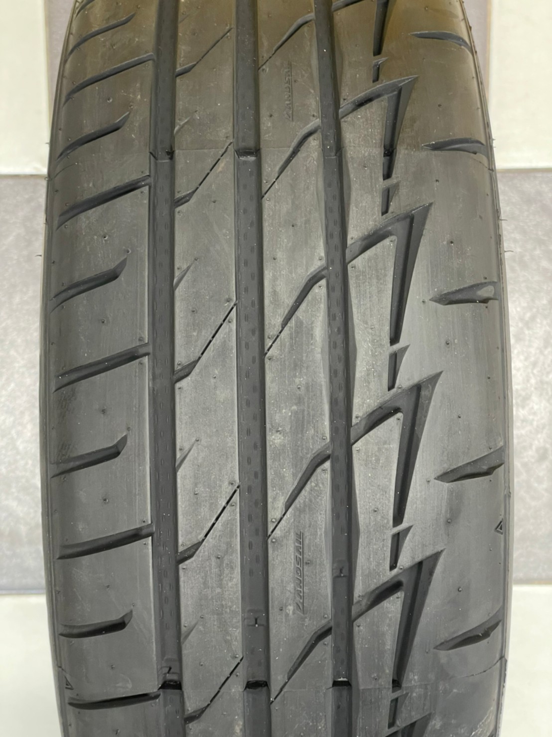 ยางลายซิ่ง 🔥🔥🔥#Landsail #RS009 205/45R17 ยางใหม่ปี2023 (4เส้น)
