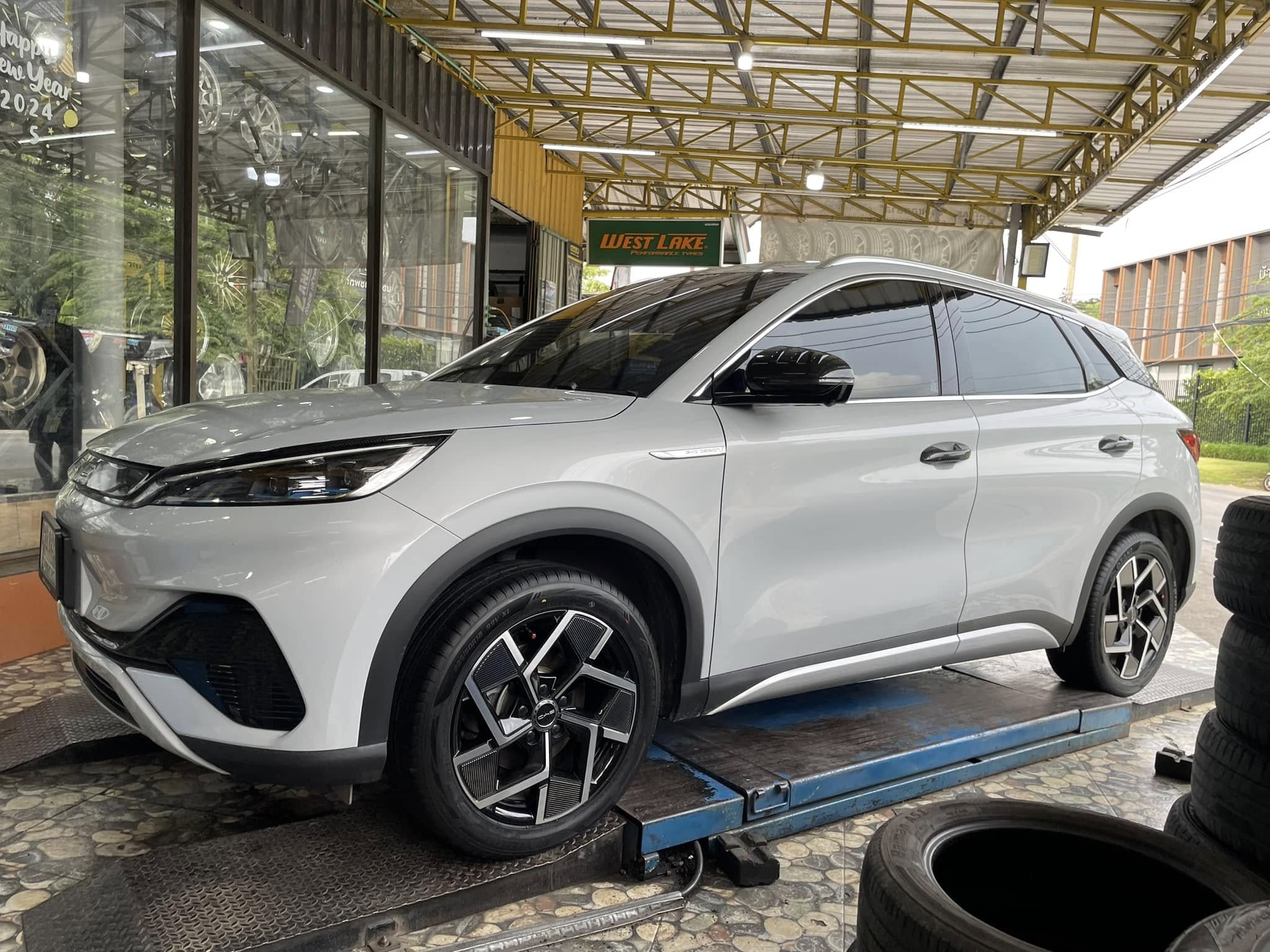 #BYD_ATTO3 เปลี่ยนยาง กับยางรถไฟฟ้า🛞#OTANI #KN1000 225/5018