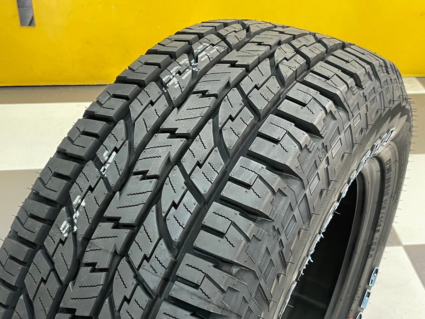 ยางใหม่ YOKOHAMA GEOLANDAR A/T G015 265/60R18 ยางใหม่ปี2024