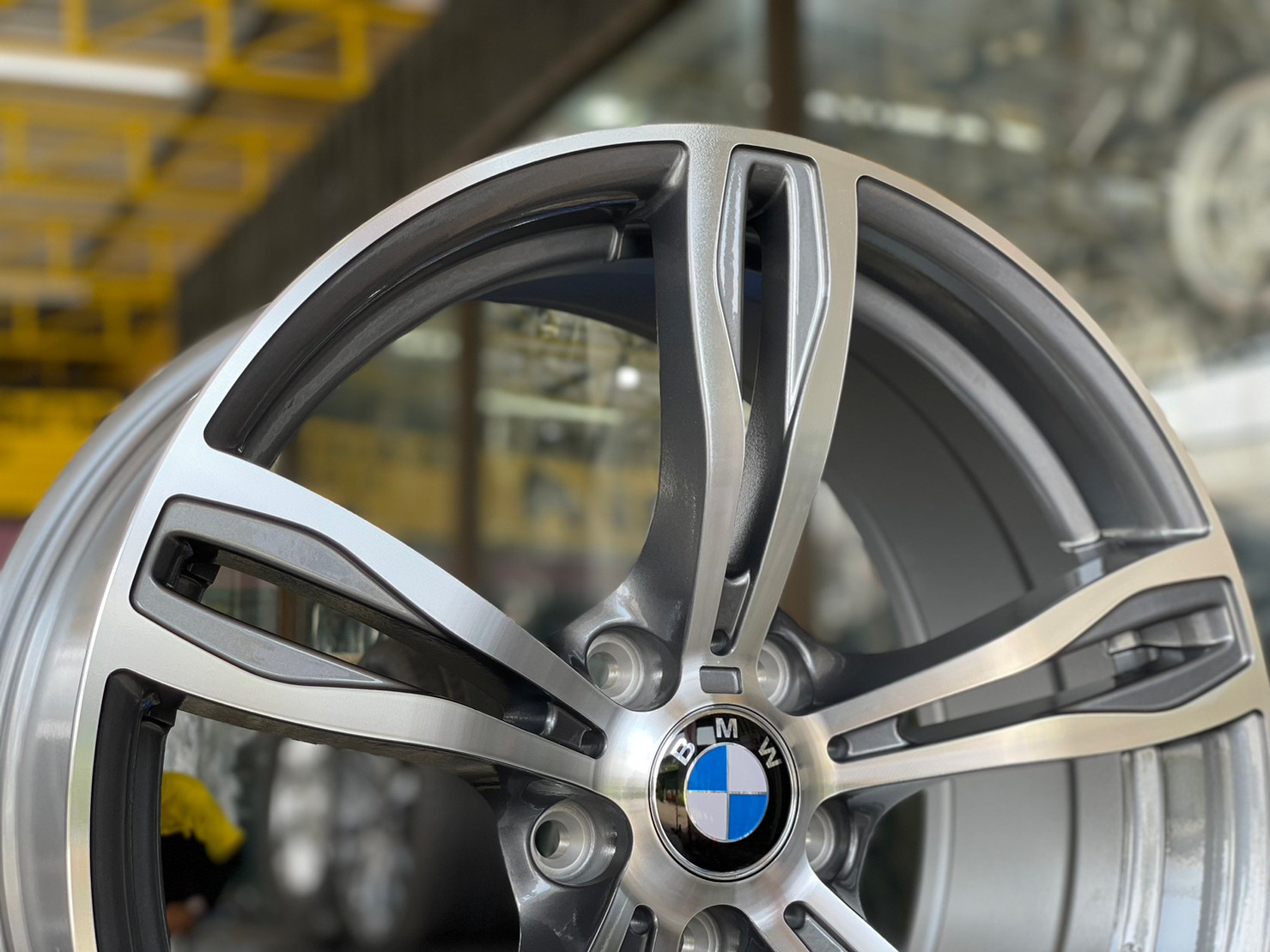 ล้อแม็กซ์ใหม่ขอบ19 BMW BM1 19x8.5 ET35 5x120