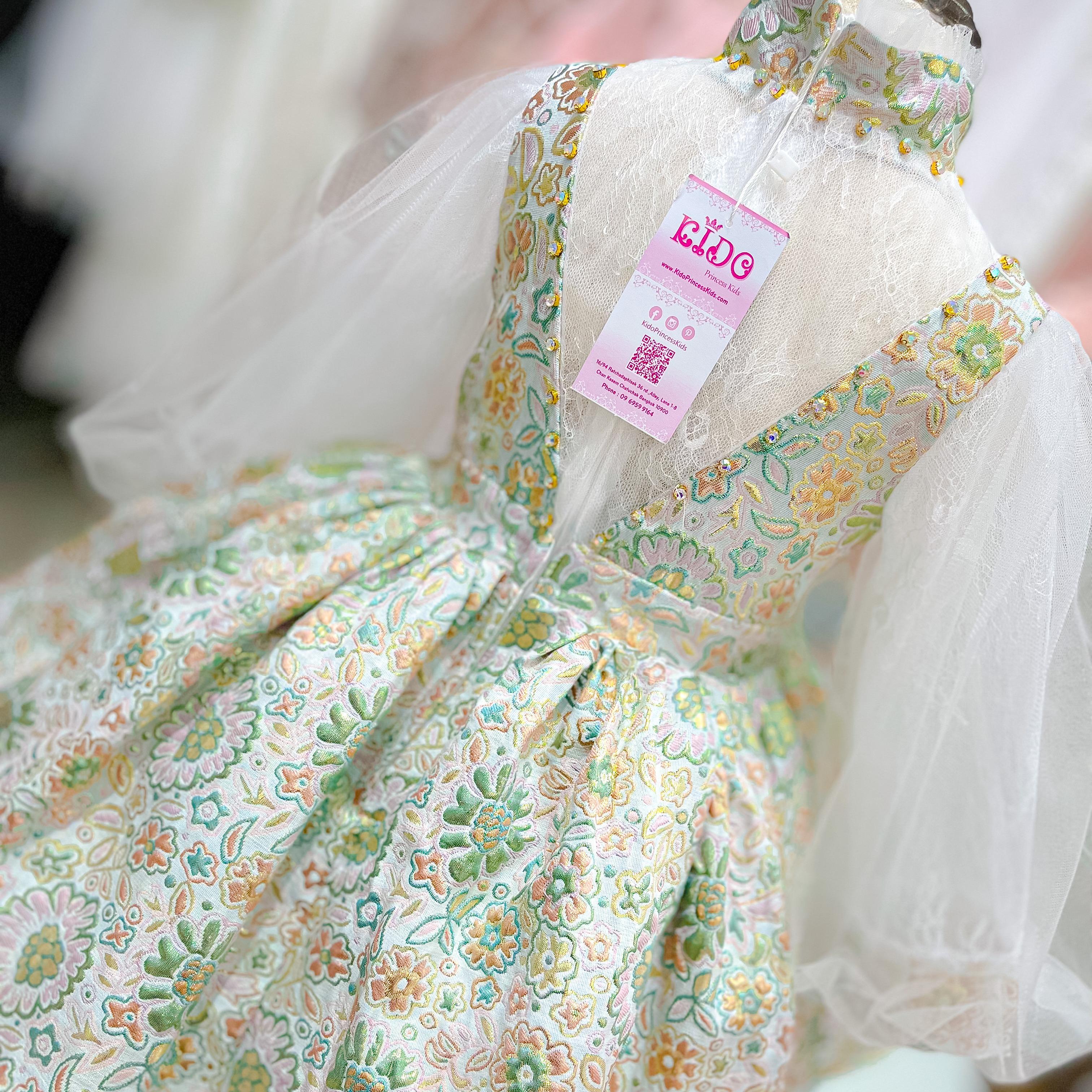 ชุดเจ้าหญิง(หน้าร้านอยู่รัชดา ลองได้ถ่ายรูปจากชุดจริง)W18331สีเขียวทอง แขนยาวซีทรู สวยหวานงานหรู กระโปรงสั้น