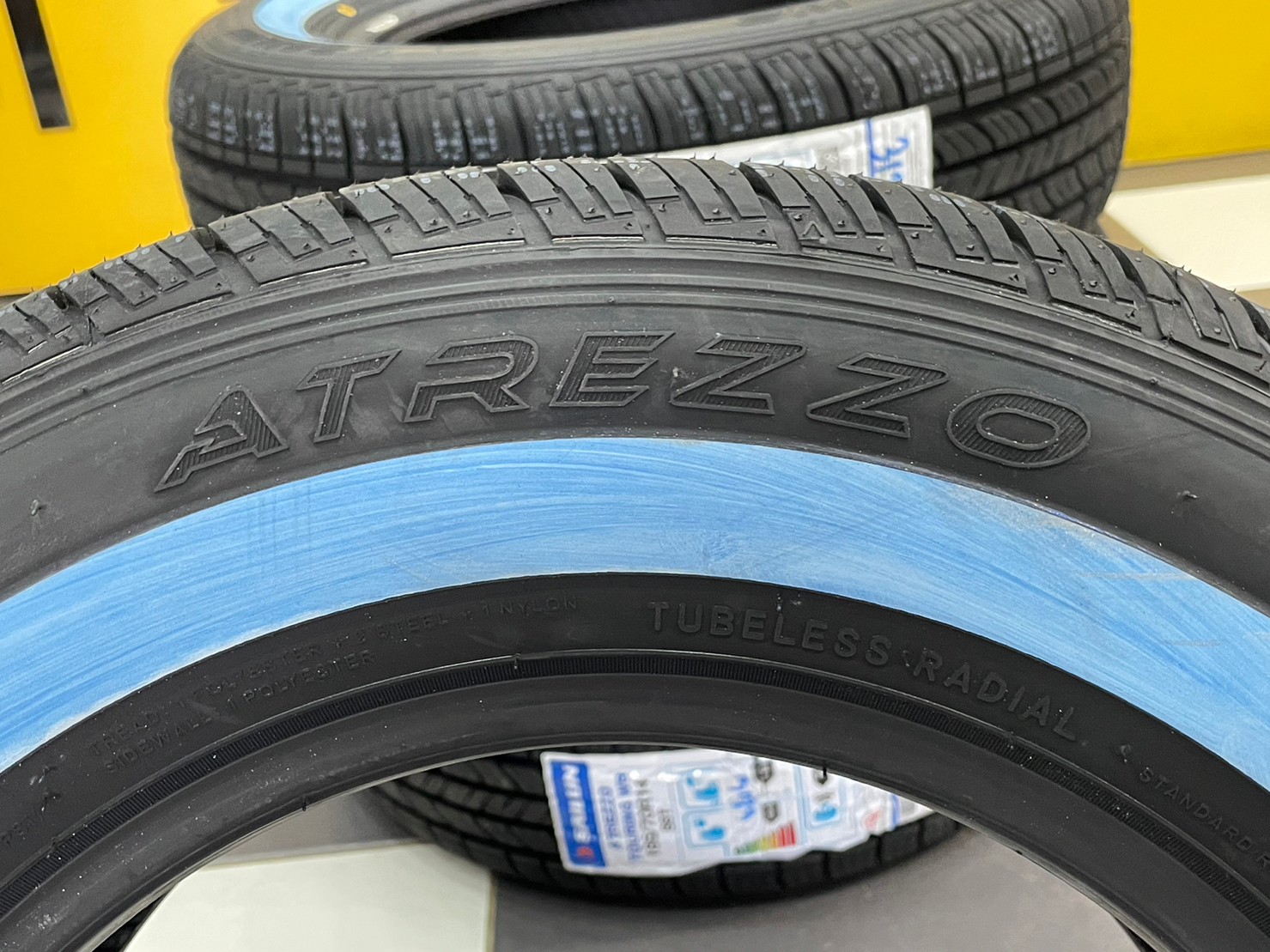 ยางใหม่ขอบขาว SAILUN 185/70R14 ยางใหม่ปี2023