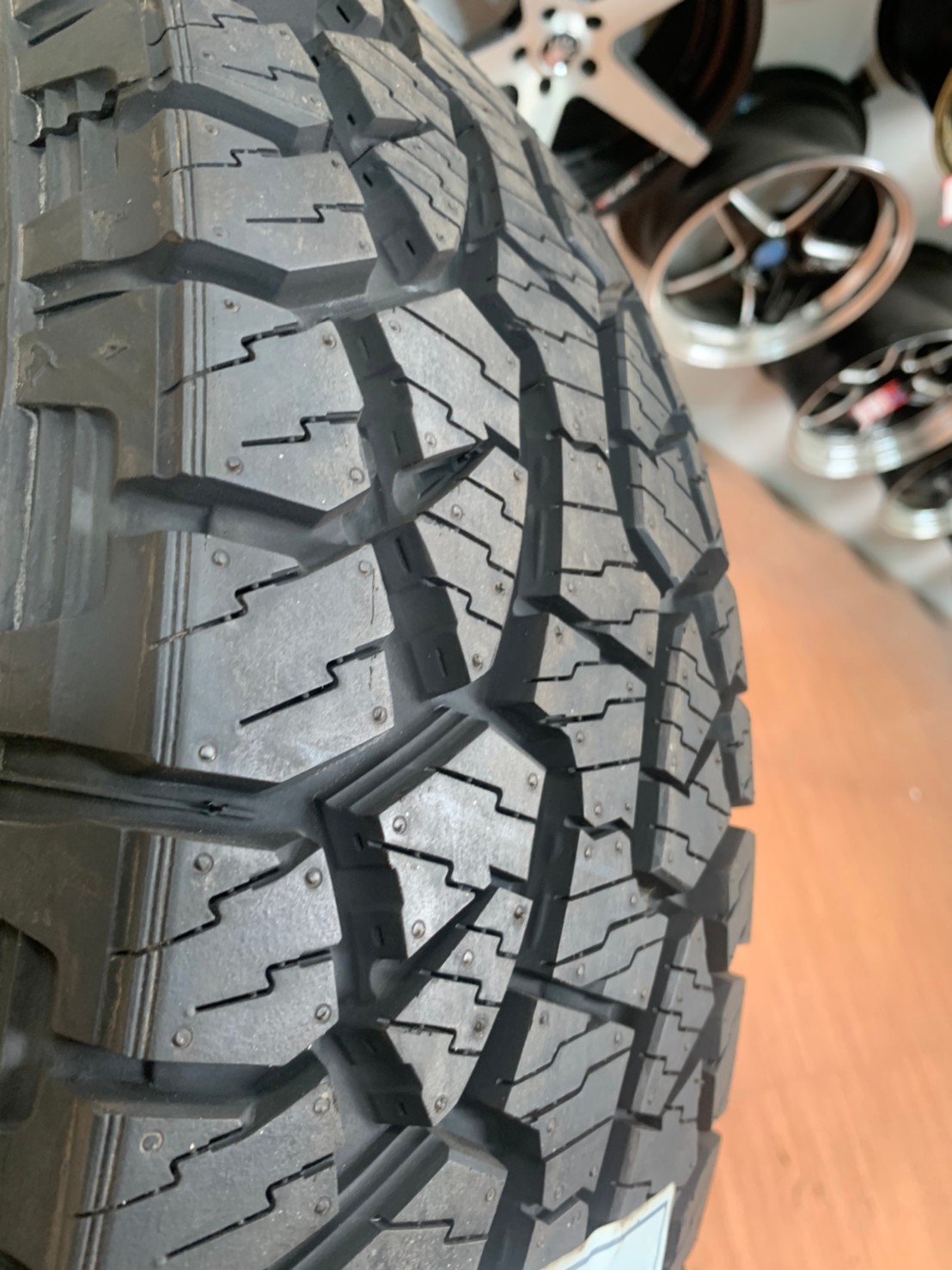235/75R15 Hankook Dynapro AT-M ยางปี20 ยางAllTerrian