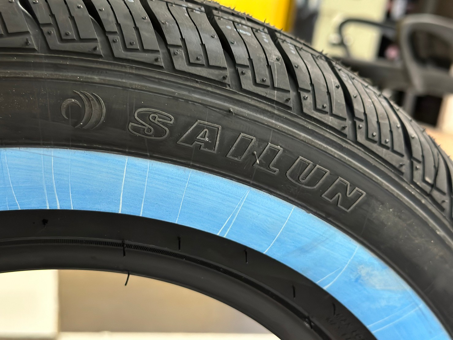 ยางขอบขาวขอบ13 ยางใหม่ SAILUN ATREZZO TOURING 175/70R13 ยางใหม่ปี2023