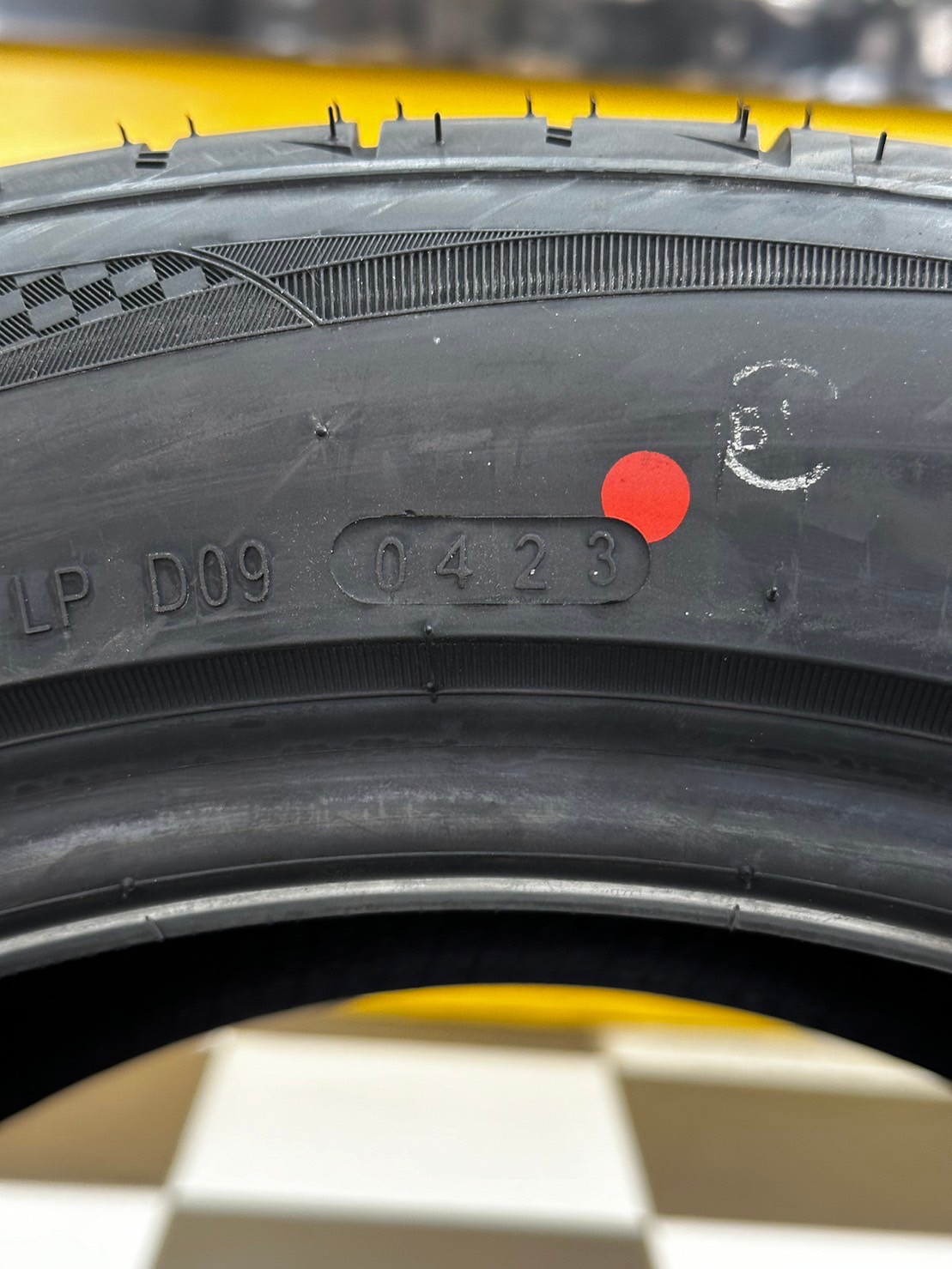 ยาง OTANI KC1000 ขนาด 275/40R18 ยางใหม่ปี2023 (มี2เส้น)