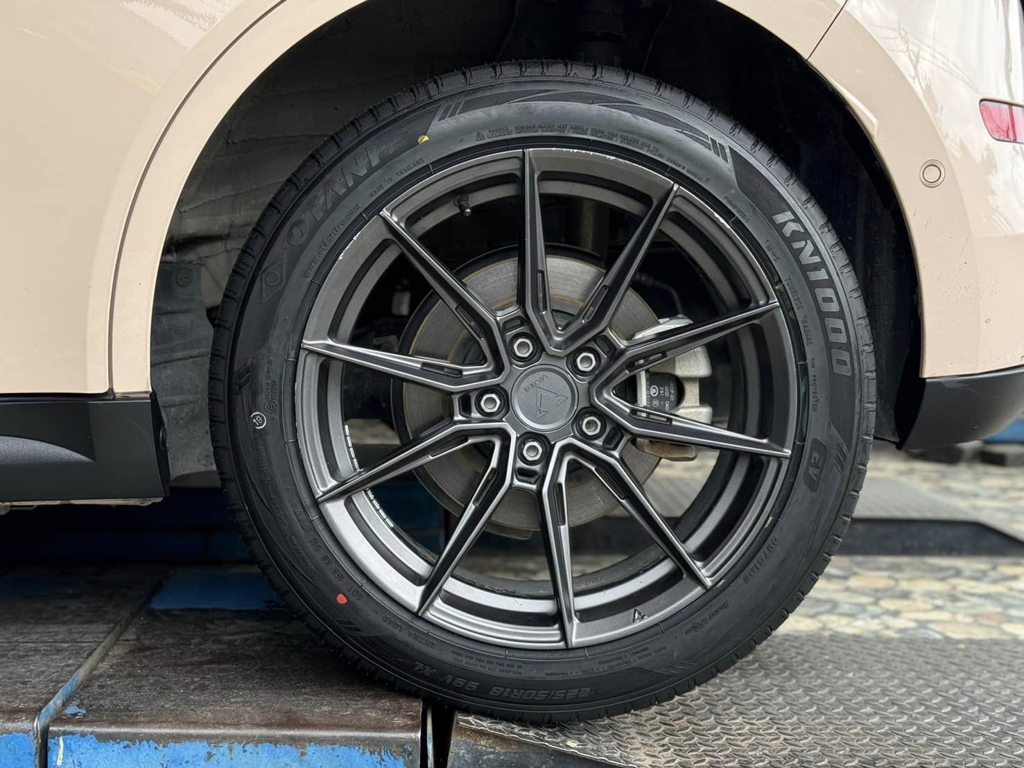 🚘 #ORA_GOOD CAT🛞 #เปลี่ยนยาง #OTANI #KN1000 225/50R18🔥 🔥🔥 #บริการตั้งศูนย์ล้อ