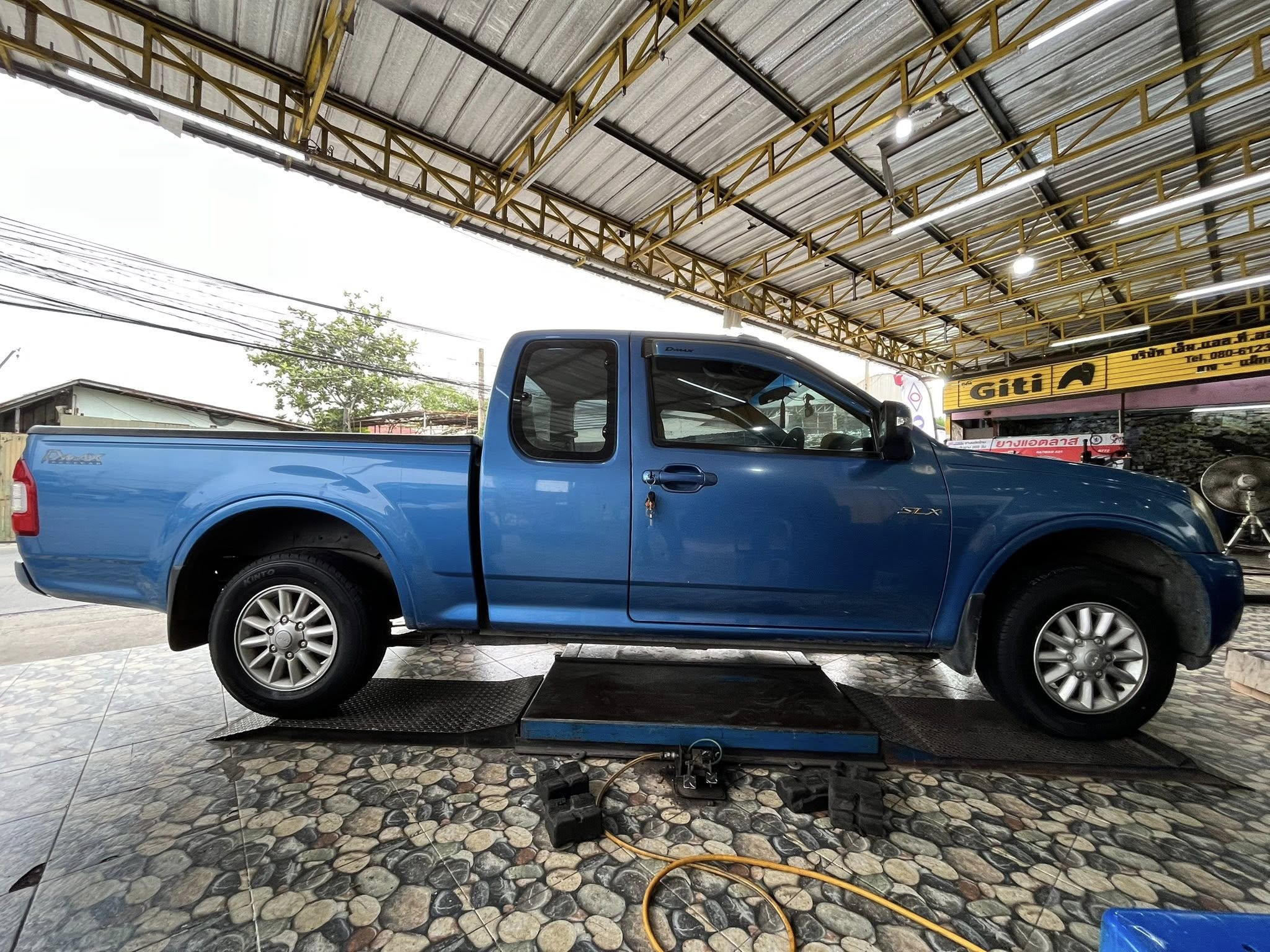 ISUZU_D-MAX🚘เปลี่ยนยาง 🛞🐘#KINTO_FUERTE K99_215/70R15