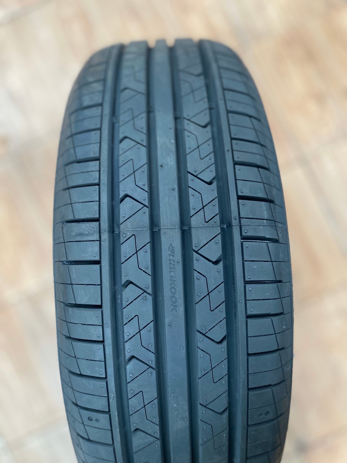 ยางใหม่ปี2020 Hankook Kinergy Ex 185/60R15 ยางคุณภาพดี นุ่มเงียบ พร้อมติดตั้งฟรี