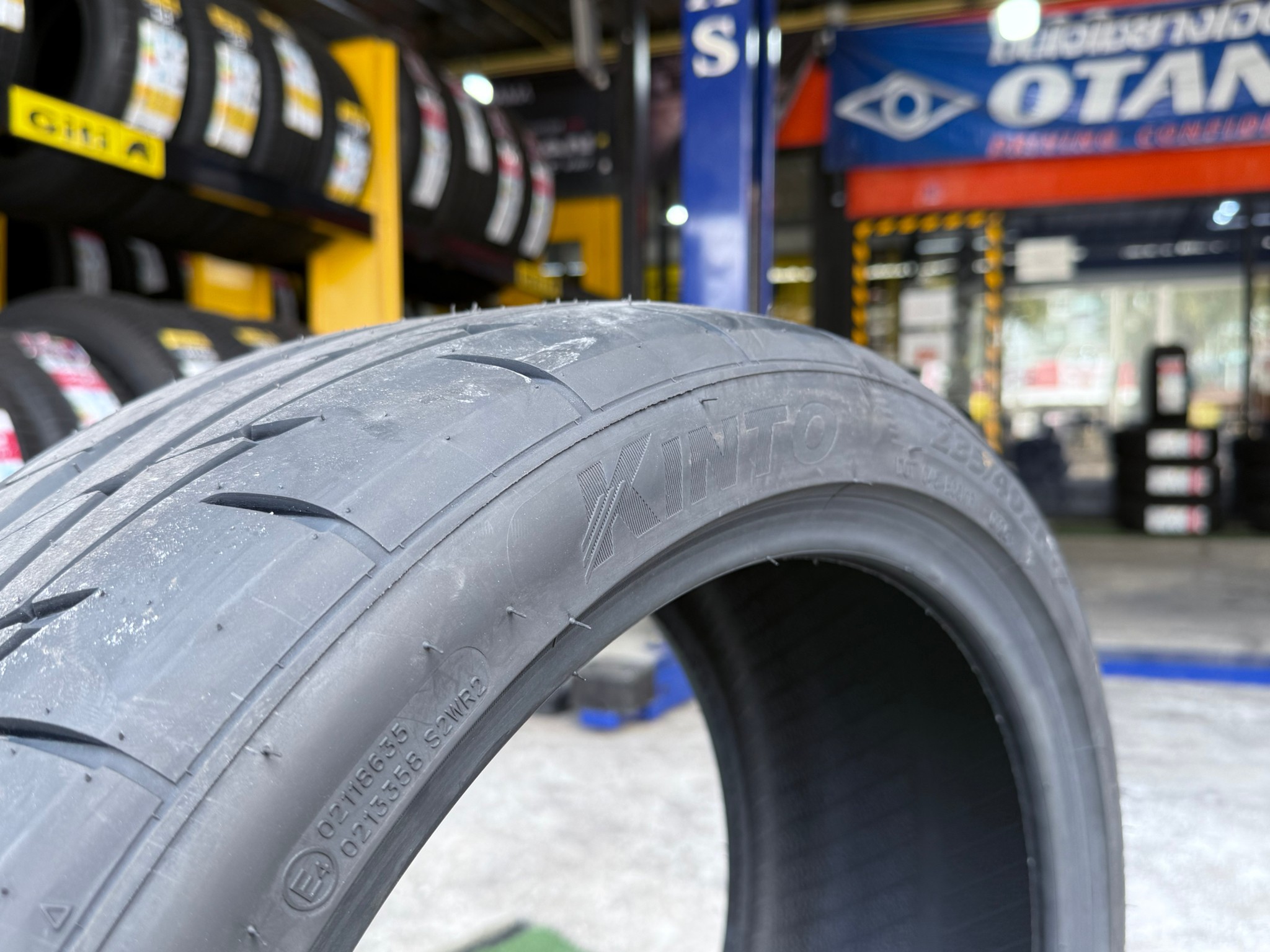 💥💥#ยางใหม่ปี2025💥💥 💥💥#KINTO FORZA001 235/40R18 ยางใหม่ปี2025