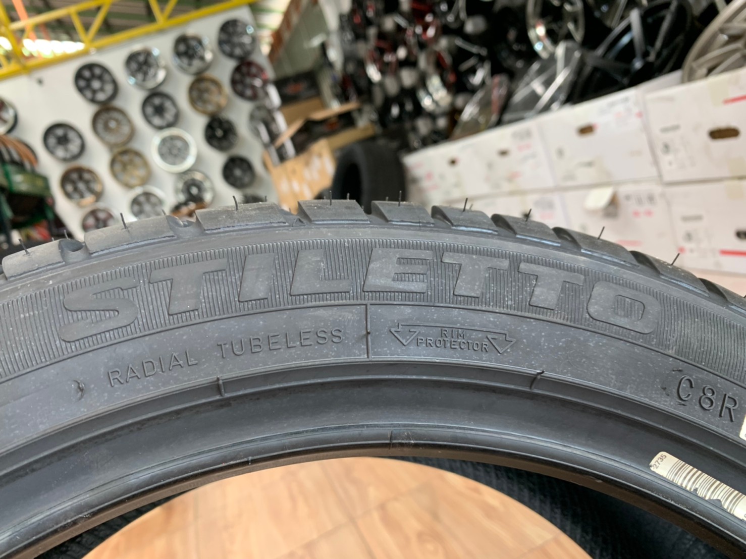 215/45R17 Goodyear Blue Streak Stiletto ยางใหม่ปี2021