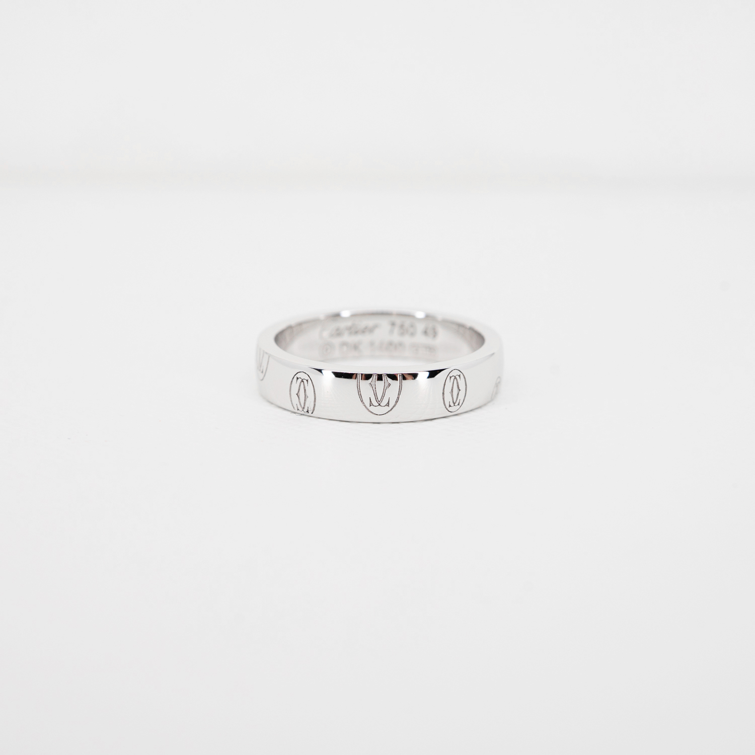 แหวน Cartier Logo de Cartier band ทองขาว18K ไซส์ 47# (Used)