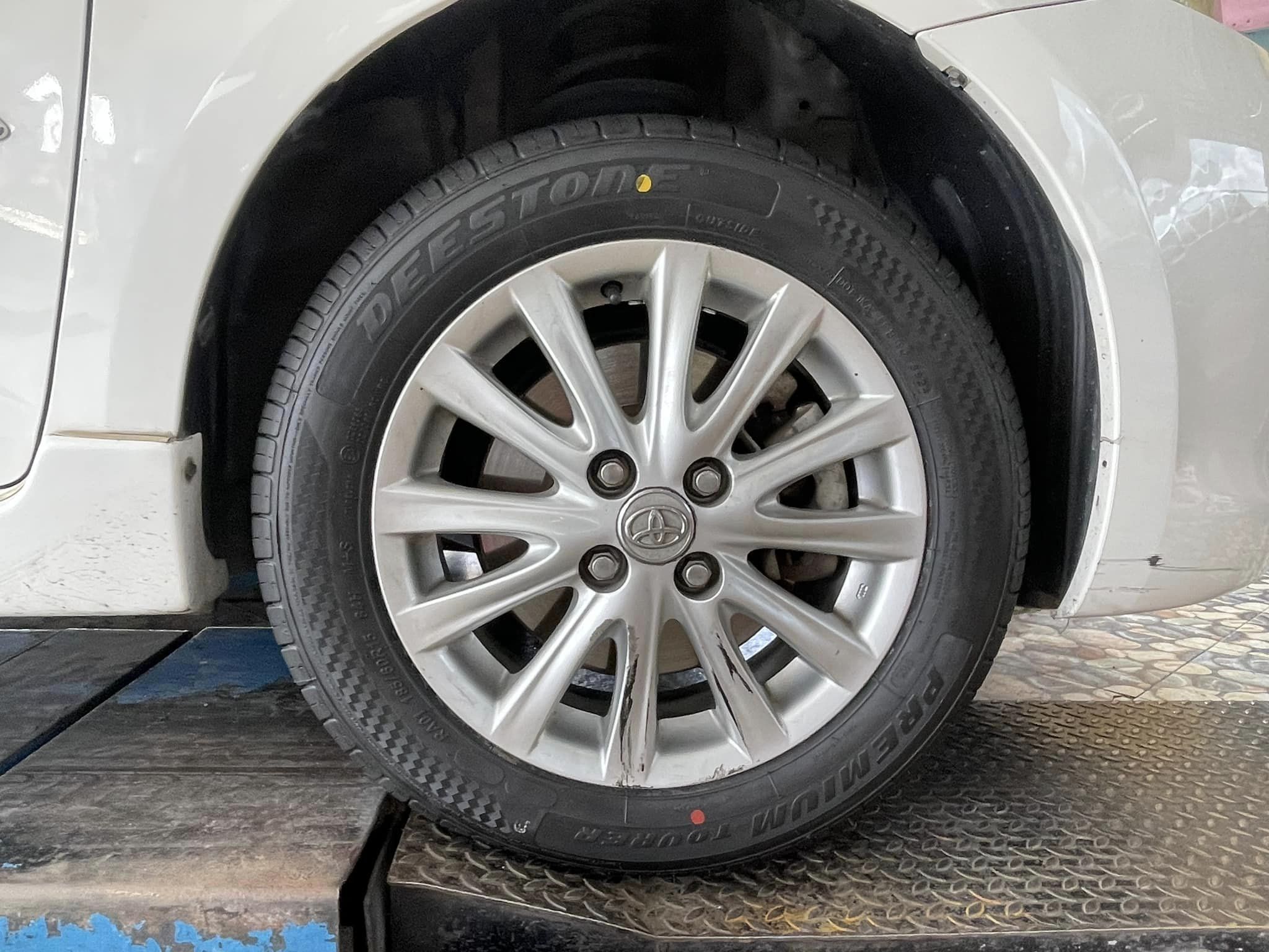 🚘#TOYOTA_VIOS เปลี่ยนยาง #DEESTONE_RA01 #185/60R15