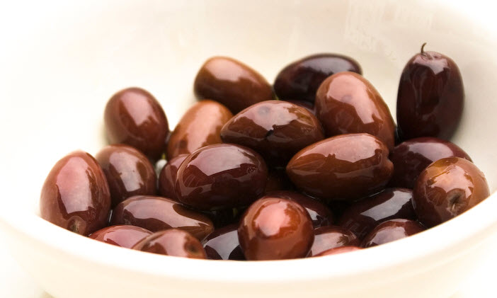 มะกอกคาลามาตา (Kalamata Greek Olive) หรือมะกอกดำ / 5 เม็ด (UK)