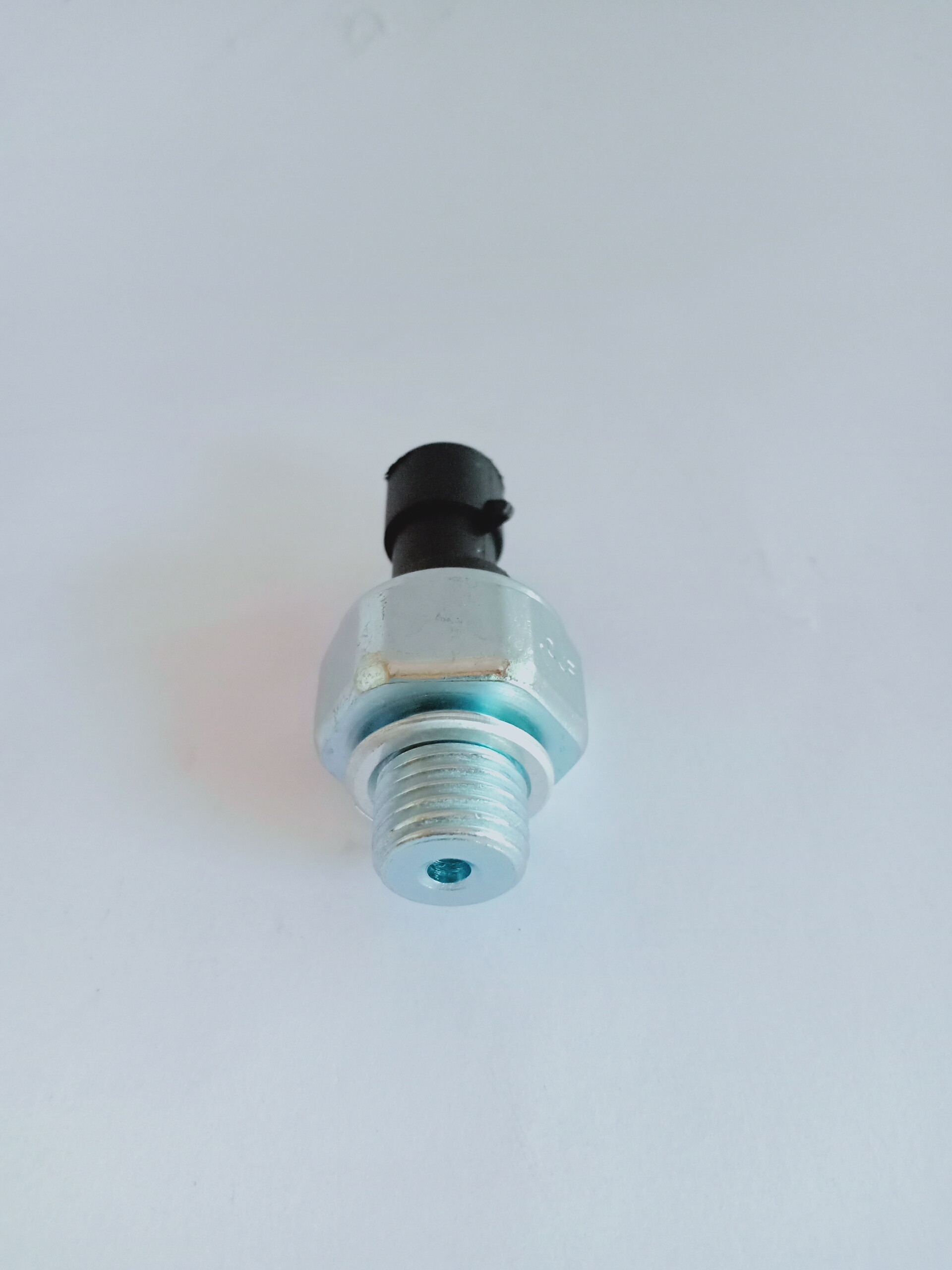 สวิสแรงดันน้ำมันเครื่อง+แหวน AVEO 1.4/1.6 ทุกปี