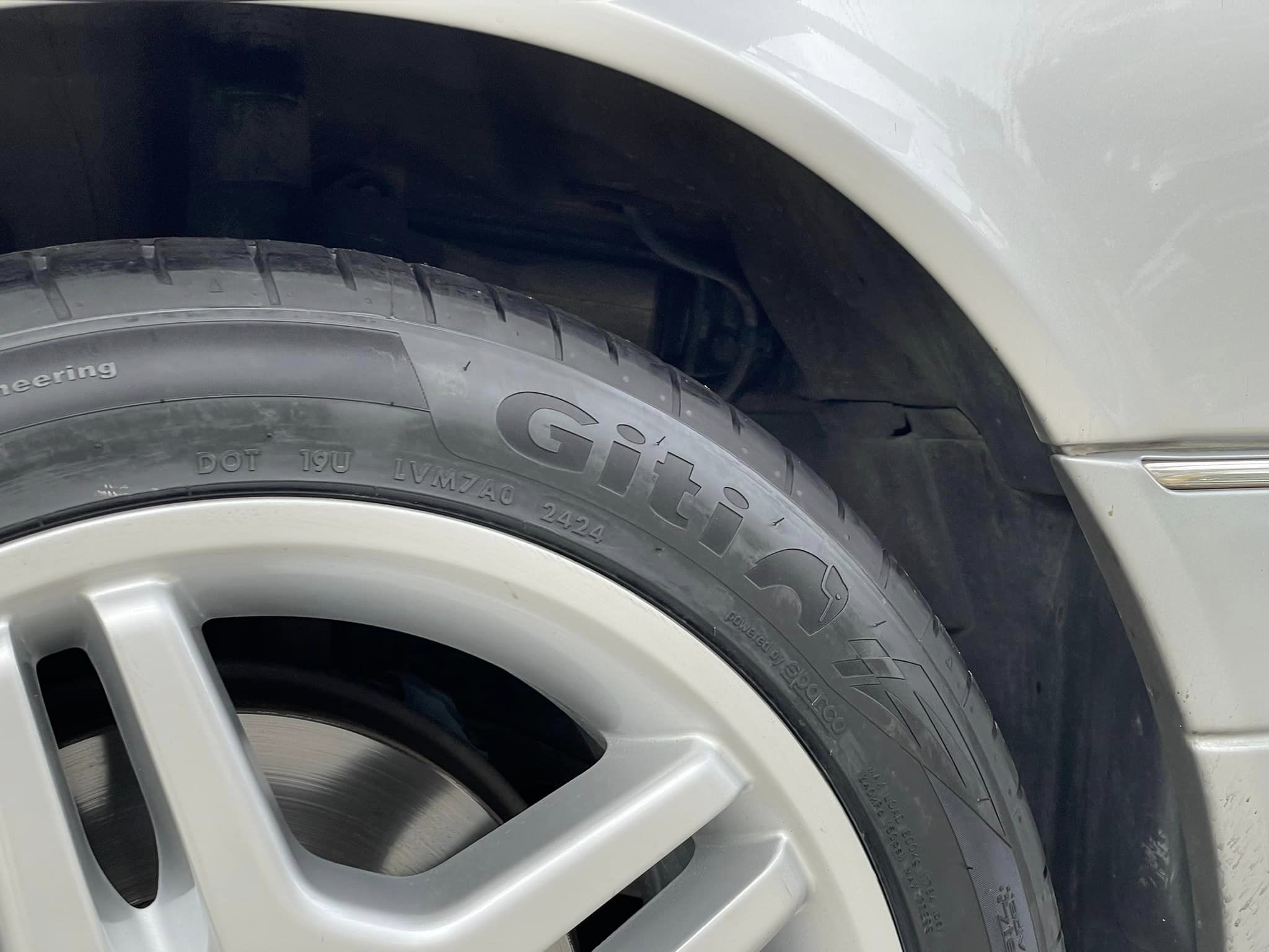 🚗#BENZ_S280🛞 🛞#ยางจีที #ยางสปอร์ตสมรรถนะการขับขี่สูง 🛞 เปลี่ยนยาง 🛞#Giti_SportS2 245/45R18 🛞 #บริการตั้งศูนย์ล้อ