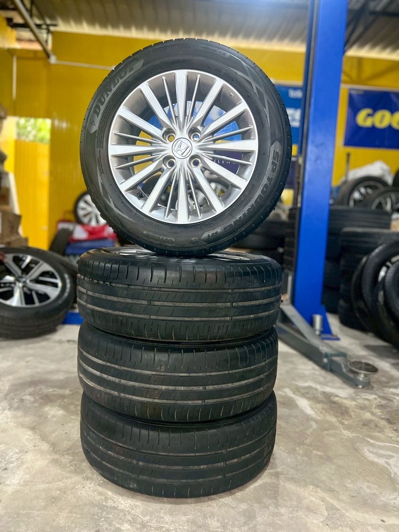 ล้อมือสองพร้อมยางพร้อมใช้งาน #ล้อเดิมHONDA CITY ขอบ15 4x100 #พร้อมยาง DUNLOP R1 195/60R15 ยางปี2020