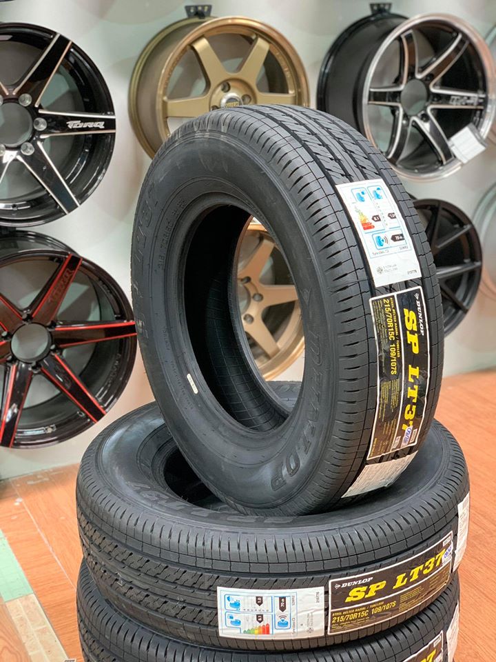 ยางใหม่Dunlop SP LT37 215/70R15 ยางใหม่ปี2020