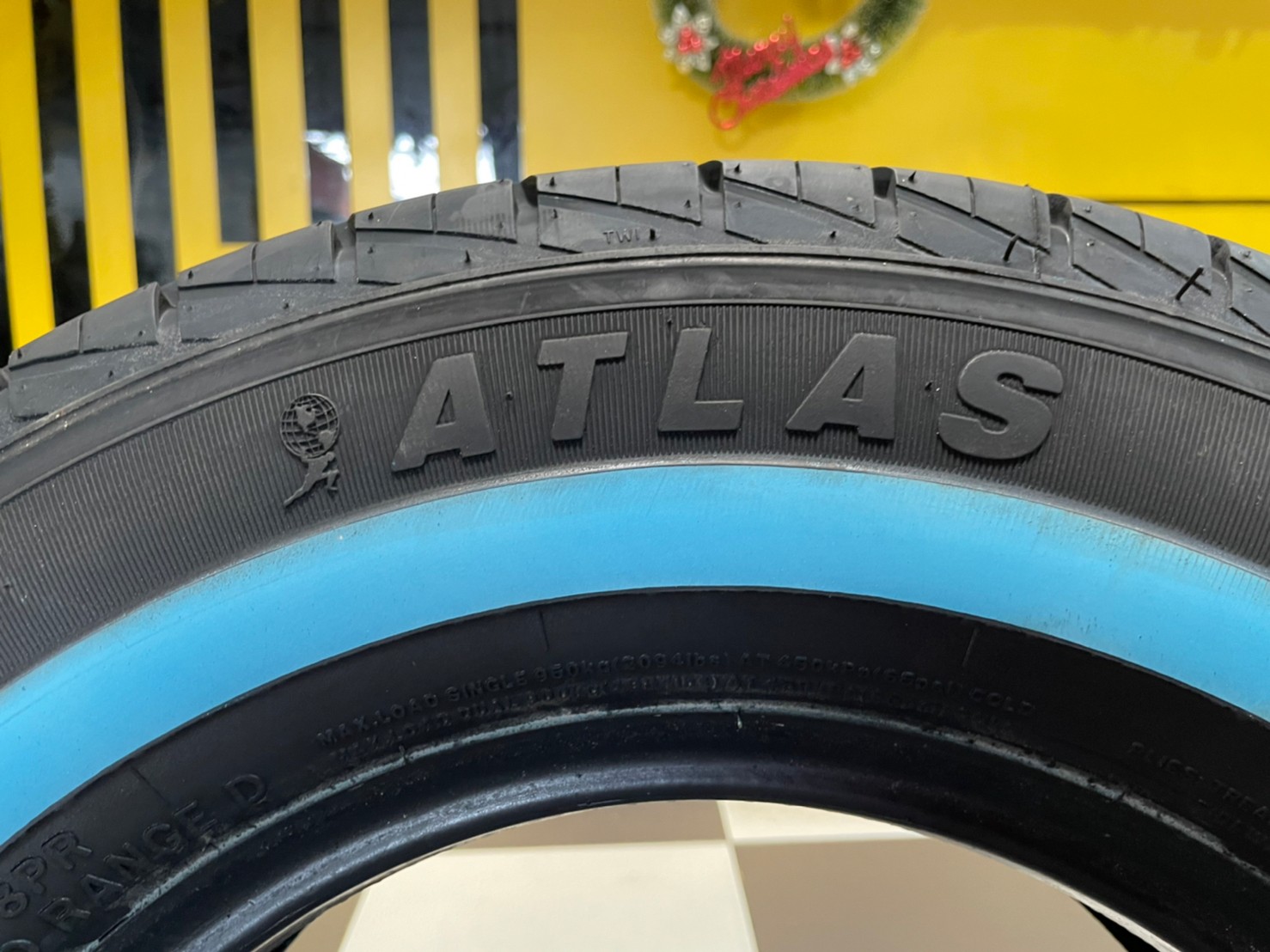 ยางขอบขาวแท้ ATLAS R772 195R14 ยางใหม่ปี2023