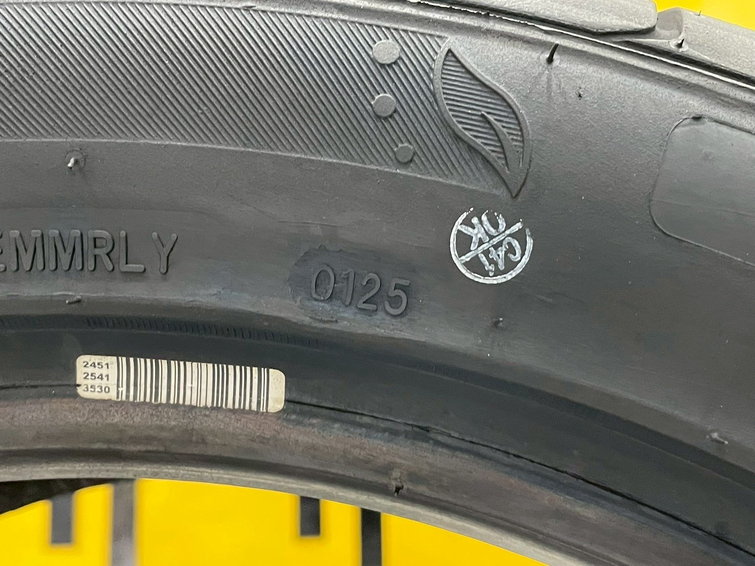 ยาง SAILUN Atrezzo SVA1 ขนาด 245/45R18 ยางใหม่ปี2025