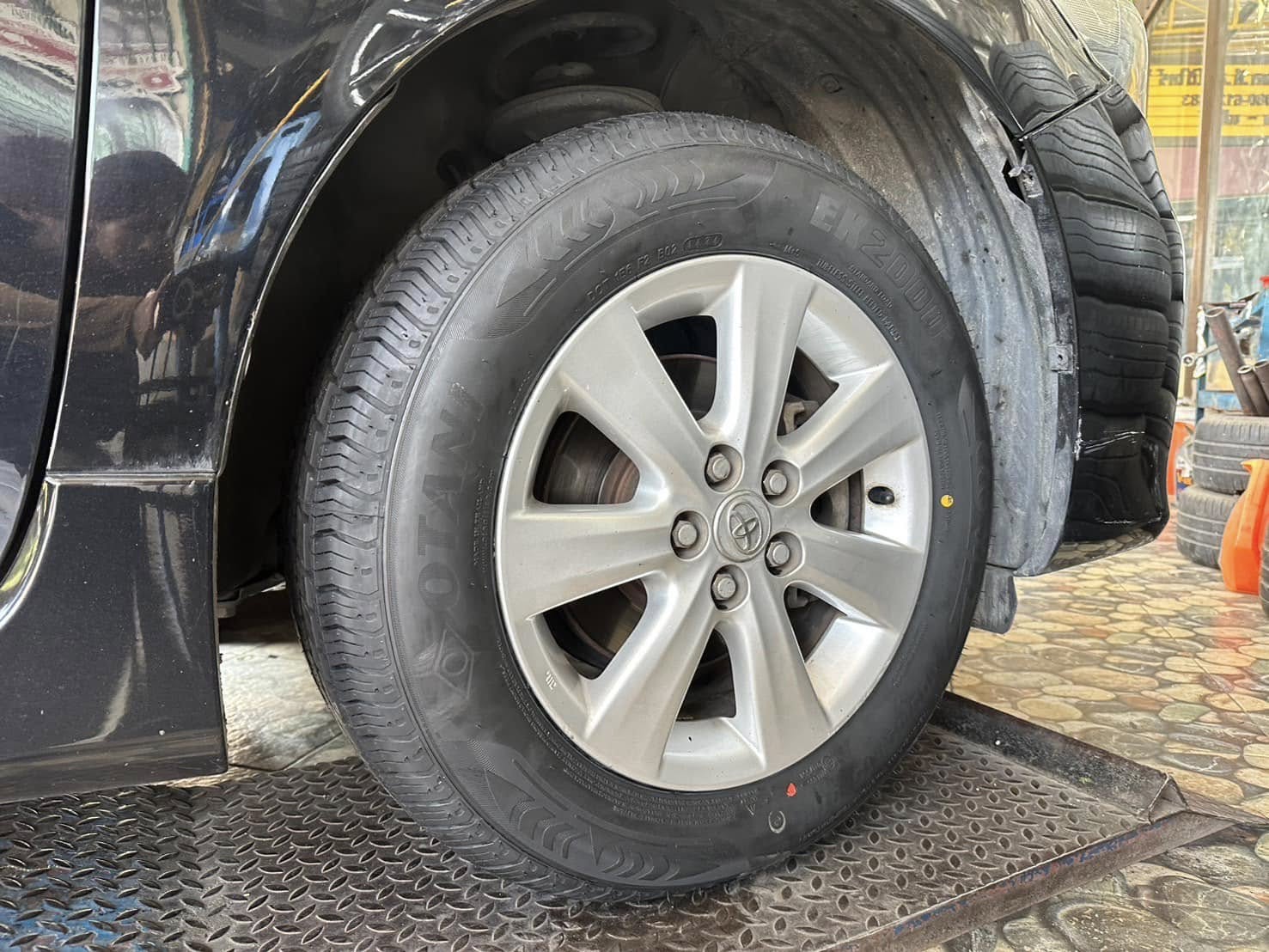 🚘 #TOYOTA_ALTIS เปลี่ยนยาง #OTANI #EK2000 195/65R15