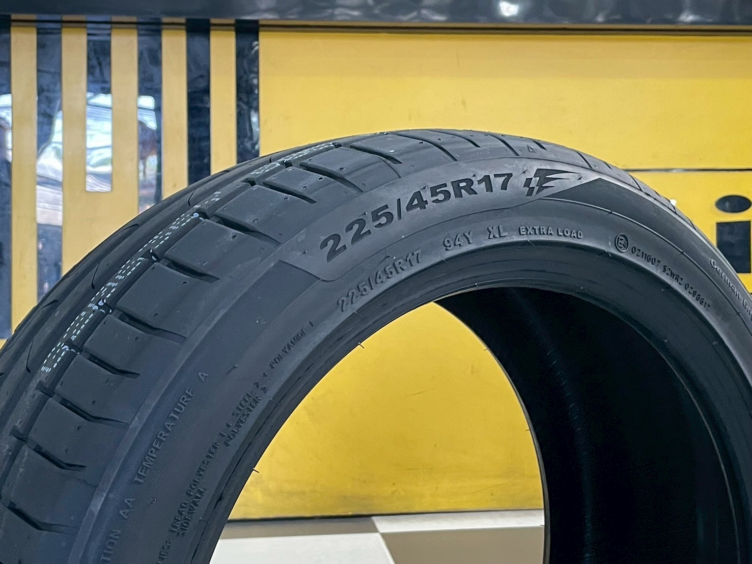 ยางGITI SportS2 225/45R17 ยางใหม่ปี2025