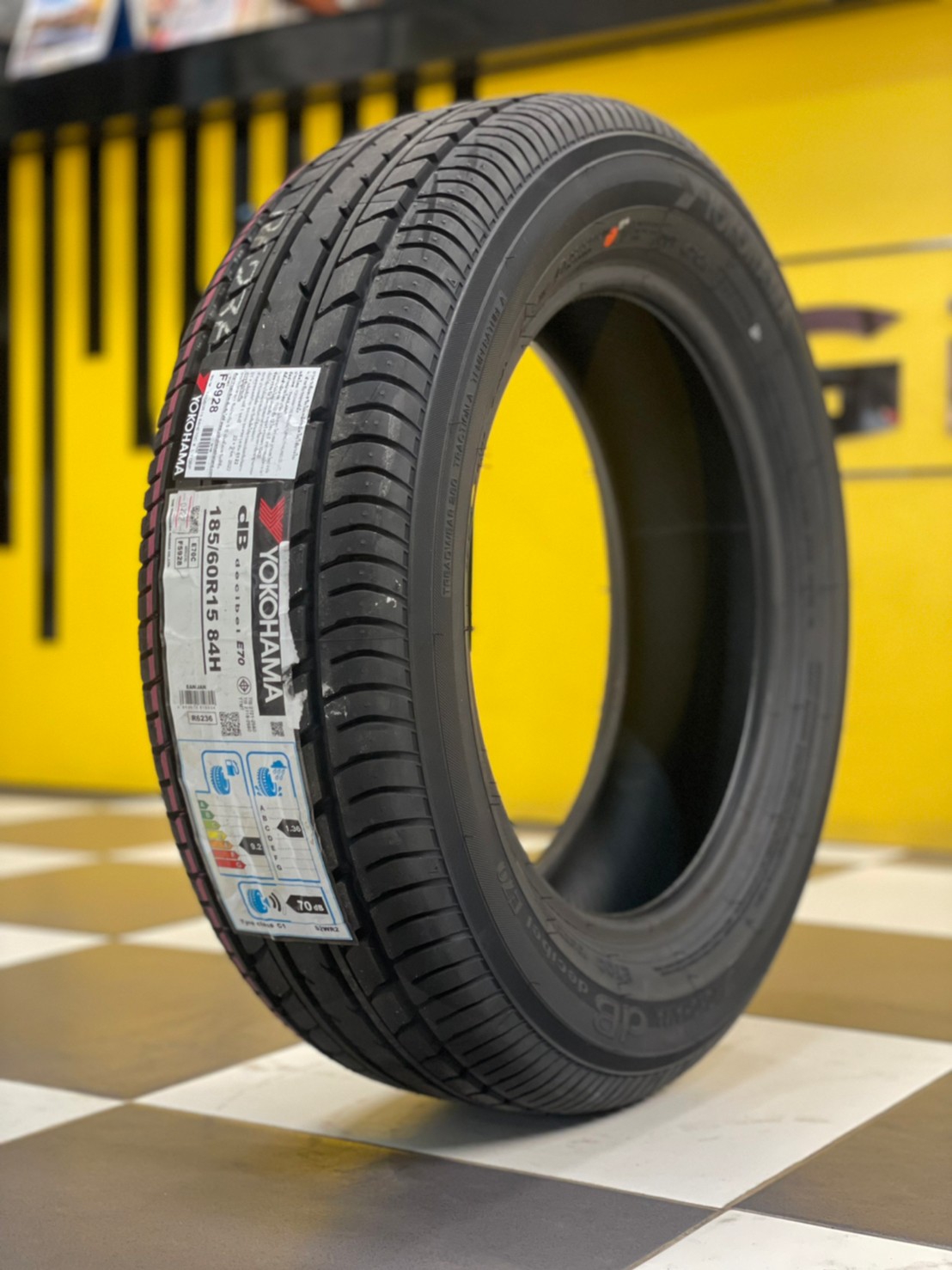 ยางใหม่YOKOHAMA ADVAN DB E70 185/60R15