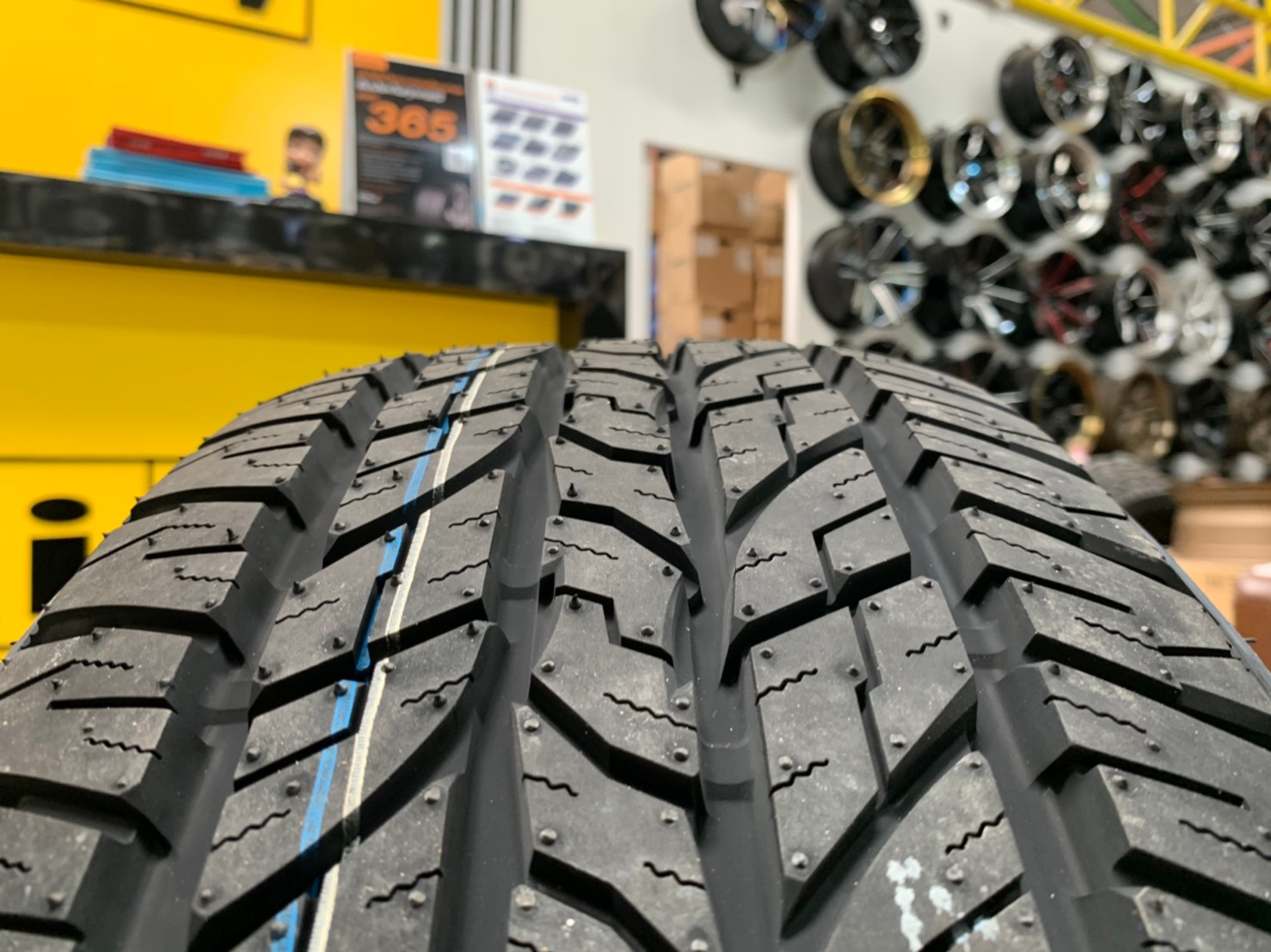 ยางโอตานิ OTANI SA3000 265/60R18 ยางใหม่ปี2021 ราคาพิเศษพร้อมติดตั้งฟรี สามารถสอบถามเพิ่มเติมได้ค่ะ