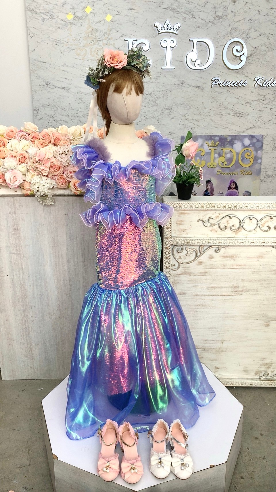 ชุดราตรีเด็ก(หน้าร้านอยู่รัชดา ลองได้ถ่ายรูปเองจากชุดจริง)W19027 สีฟ้า หางปลา ผ้าวิ้งเล่นไฟ เมอร์เมดสวยเก๋