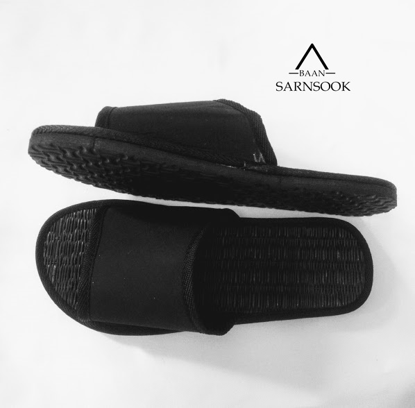 BSS304R: รองเท้าแตะสานแบบสวมสีดำ ราคาส่ง 1 โหล 12คู่