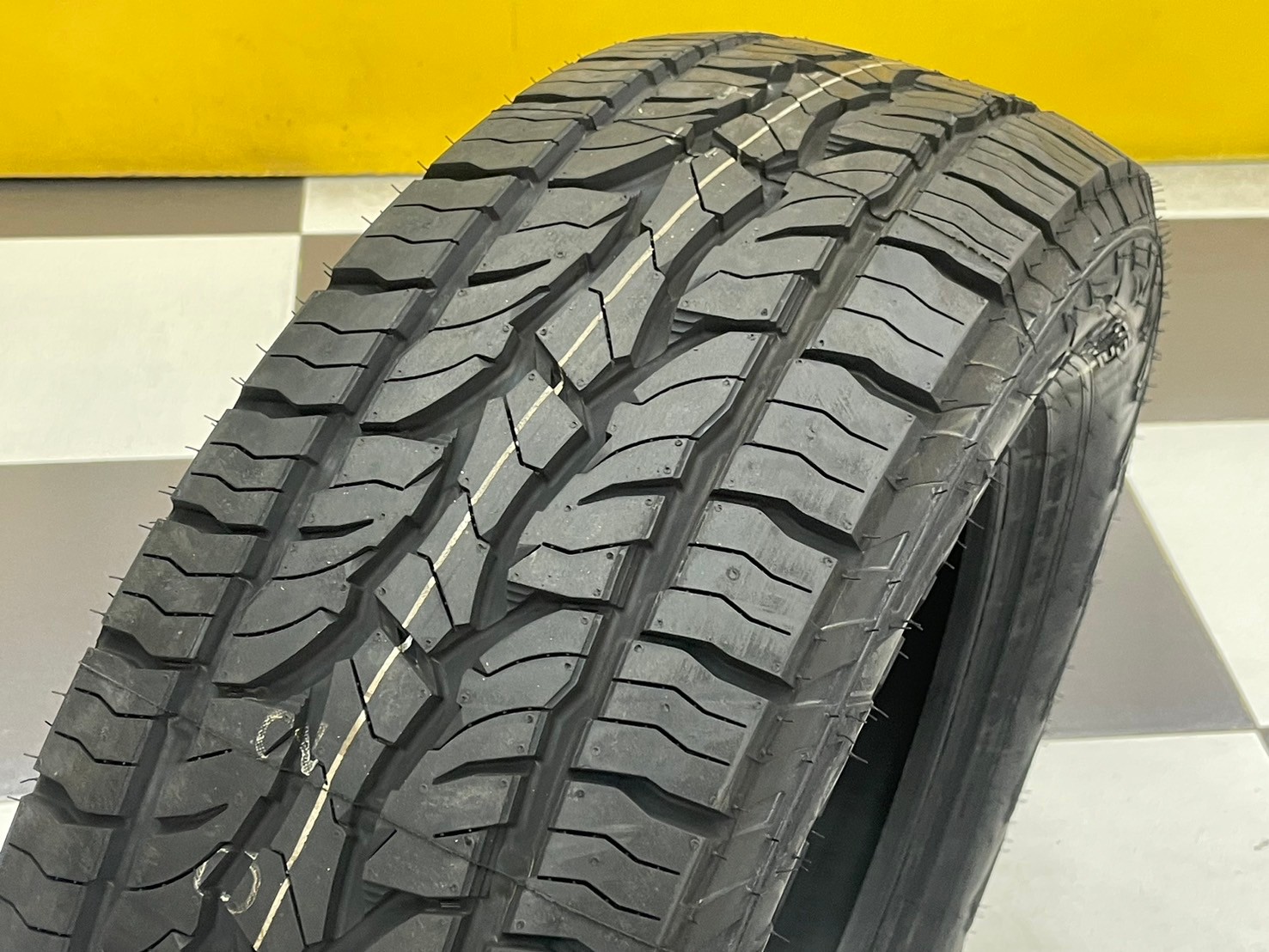🔥ยางใหม่ดันลอป🔥 #DUNLOP GRANDTREK #AT5 235/60R18 ยางสัปดาห์2422 (4เส้น)