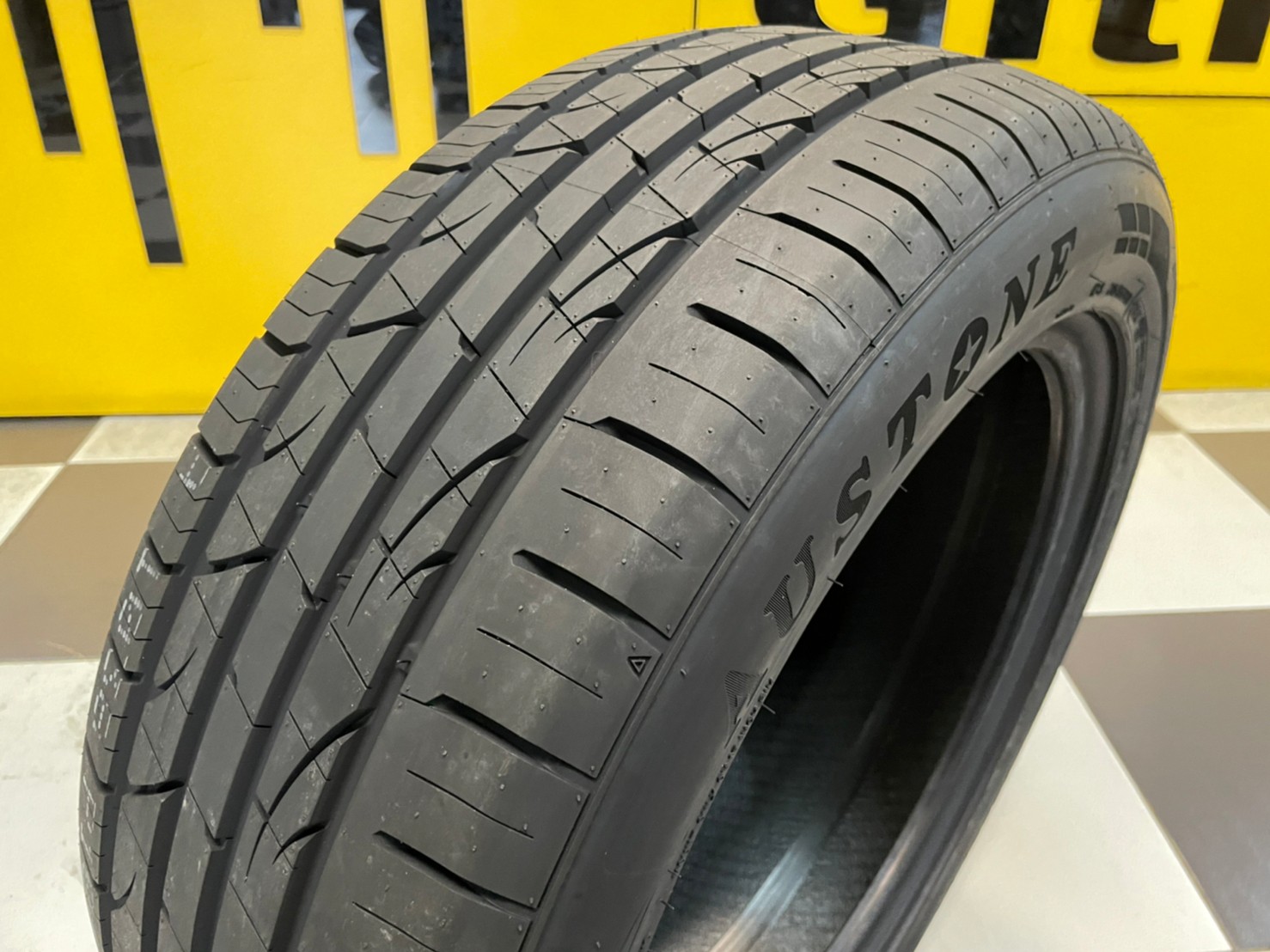 ยางใหม่AUSTONE SP702 215/55R17 ยางใหม่ปี2023
