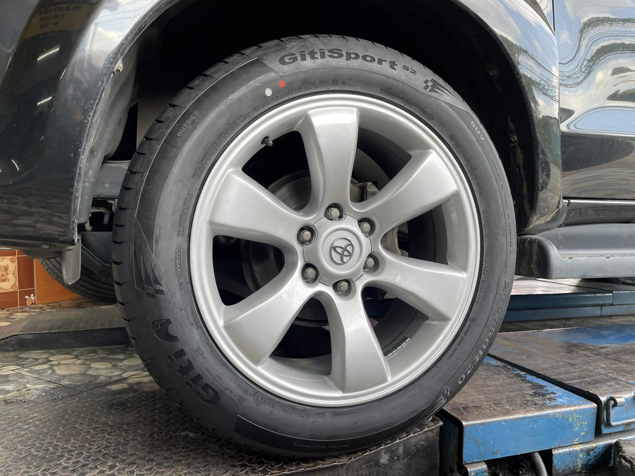 🚗#TOYOTA_FORTUNER🚘เปลี่ยนยาง 🛞#ยางจีที #ยางสปอร์ตสมรรถนะการขับขี่สูง 🛞 🛞#Giti_SportS2 265/50R20🛞