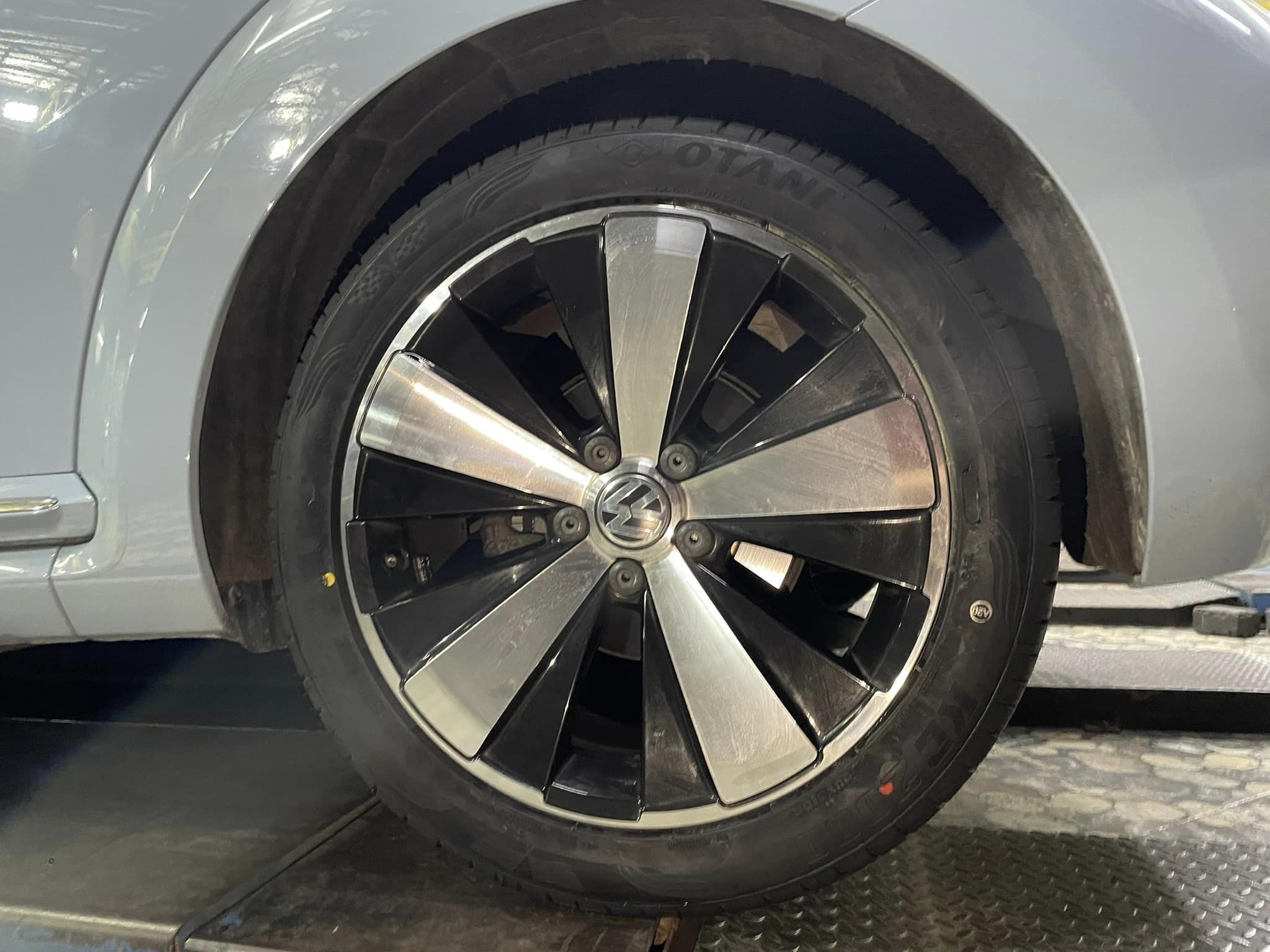 🚘 Volkswagen_Beetle🛞เปลี่ยนยาง #OTANI #KC2000 235/45R18🔥