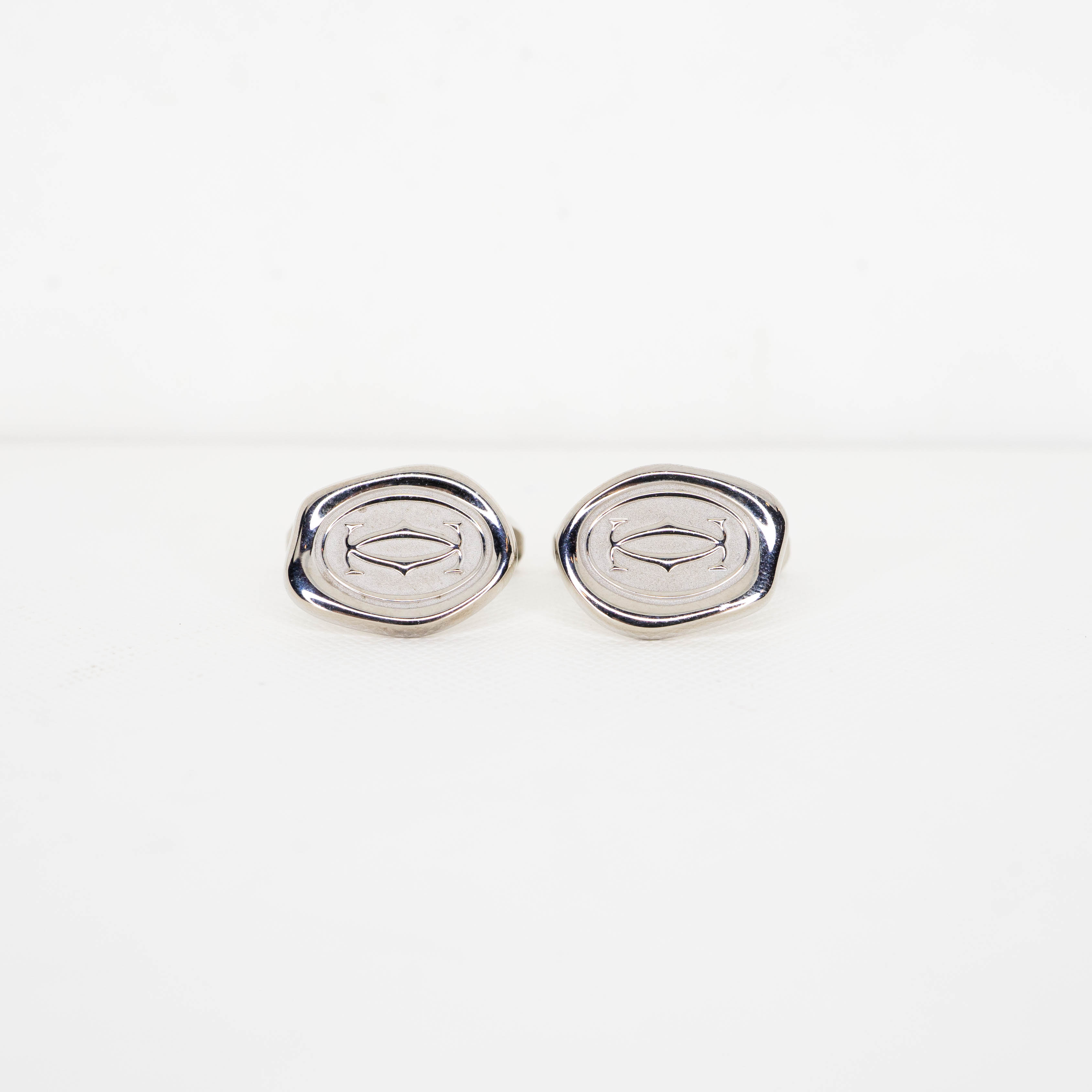 กระดุมข้อมือ Cartier Wax Seal Motif Cufflinks (Used) +กล่องและการ์ดไทย2022