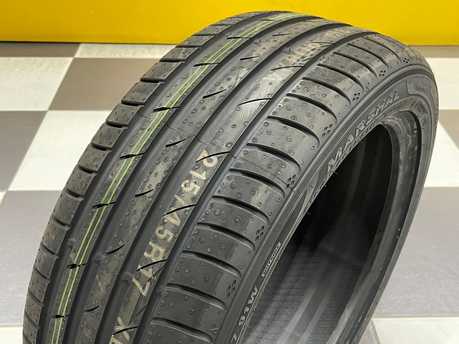 MARSHAL MU12 215/45R17 ยางใหม่ปี2021 ยางเเบรนด์เกาหลี