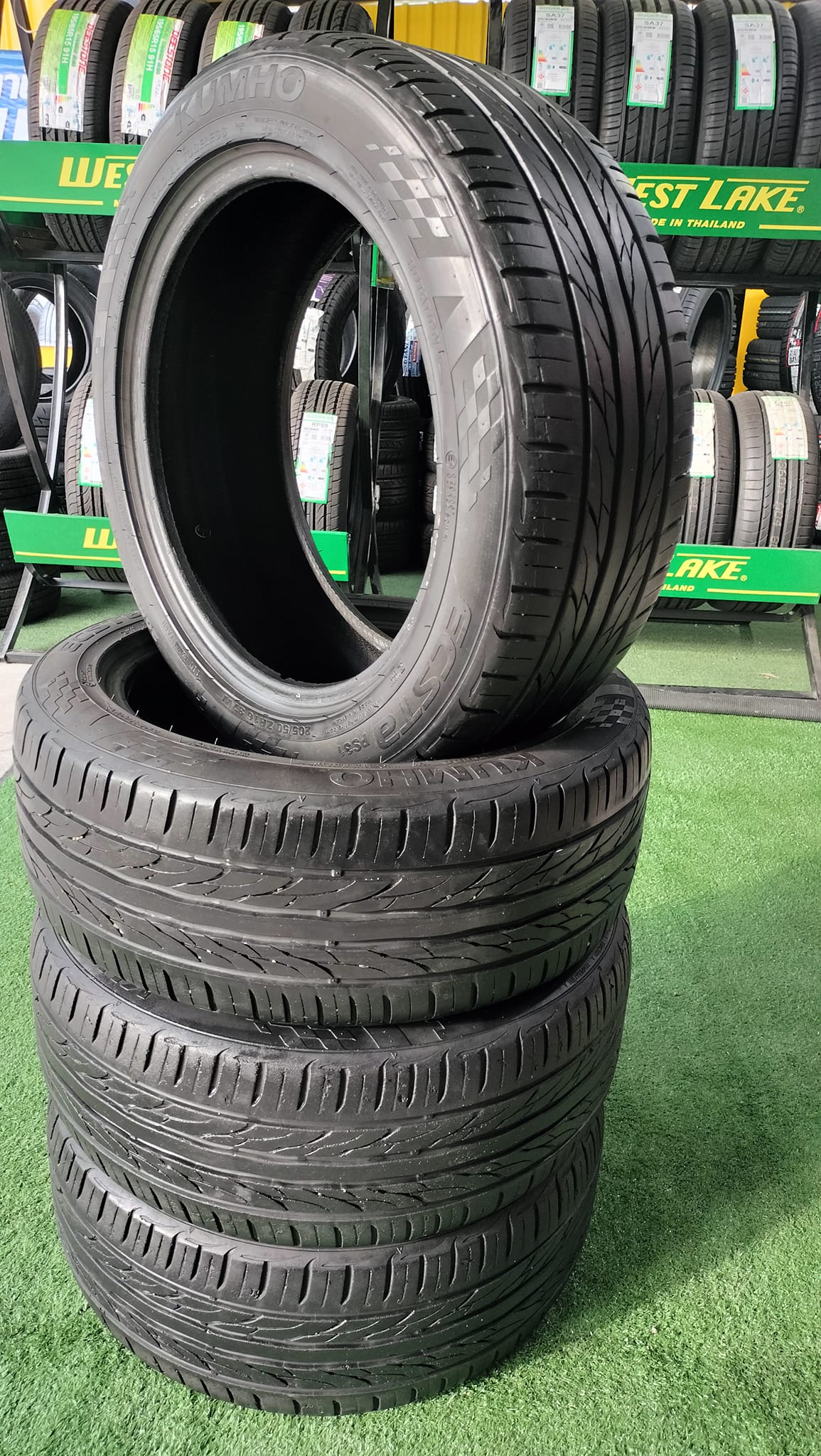 ยางมือ2 สภาพดี ดอกลึก หนา ยางยี่ห้อ KUMHO PS31 205/50ZR16 เส้นละ 400 บาท เหลือ 2เส้น