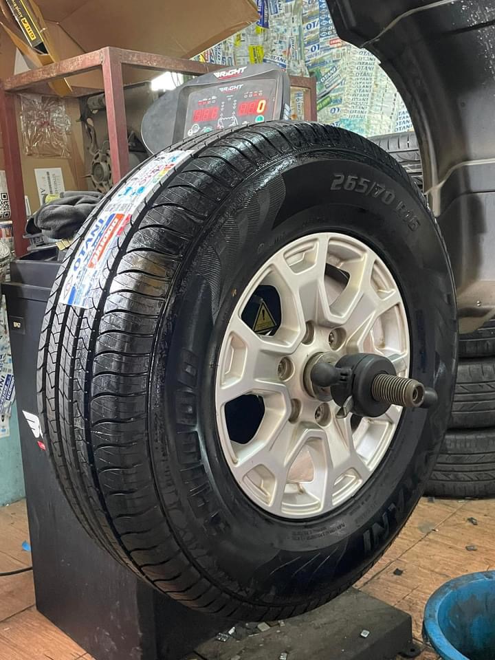 เปลี่ยนยาง 🚘 #FORD_RANGER🛞 #OTANI #SA1000 265/70R16
