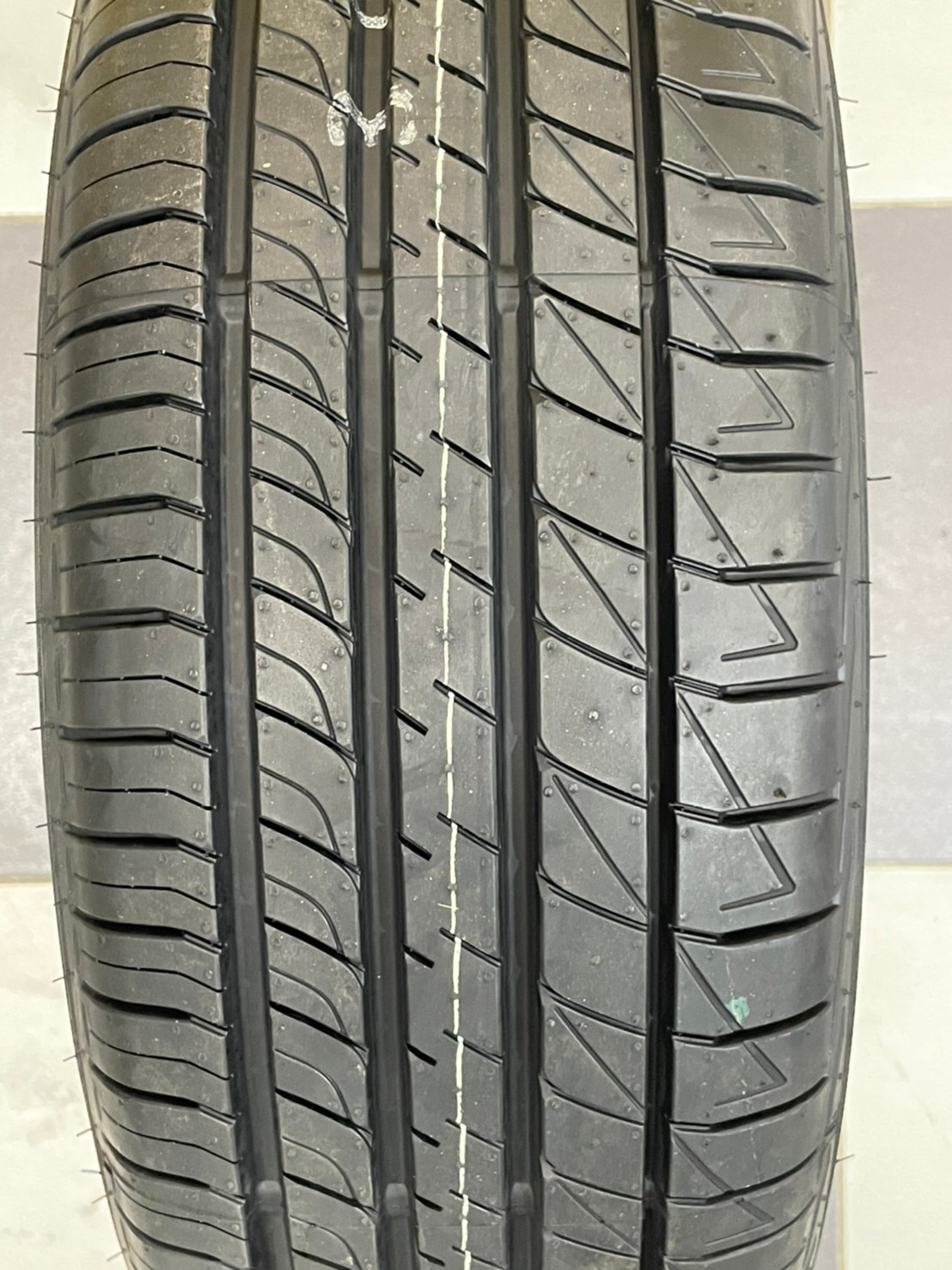 ยางใหม่ DUNLOP LM705 195/60R15 ยางดันลอป ยางไทย ปี2022