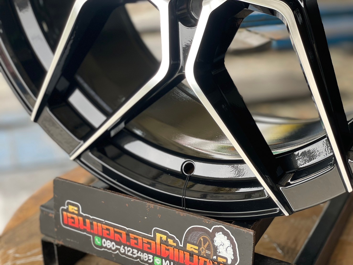 #ล้อแม็กซ์ขอบ18 #SSW366 หล่อ เท่ สไตล์VIP 18x9 ET40 5x114.3 สีดำขอบขาวเงา