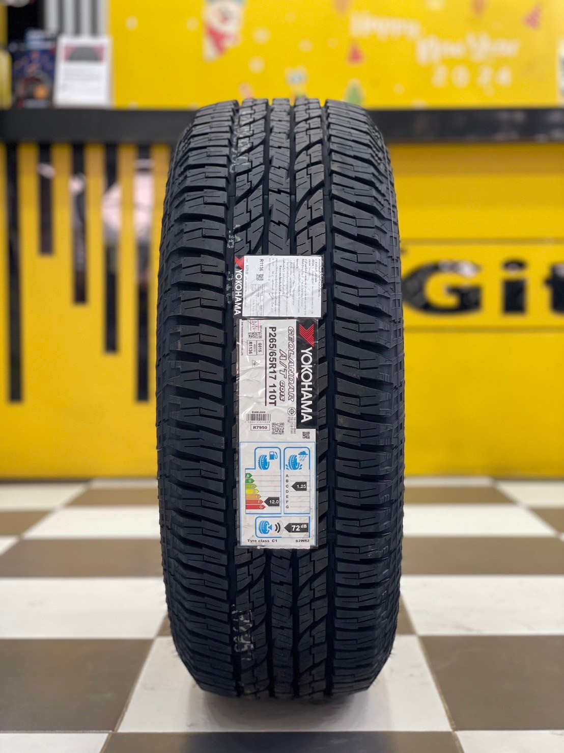 ยางใหม่ YOKOHAMA GEOLANDAR A/T G015 265/65R17 ยางใหม่ปี2024 ยางตัวหนังสือสีขาว