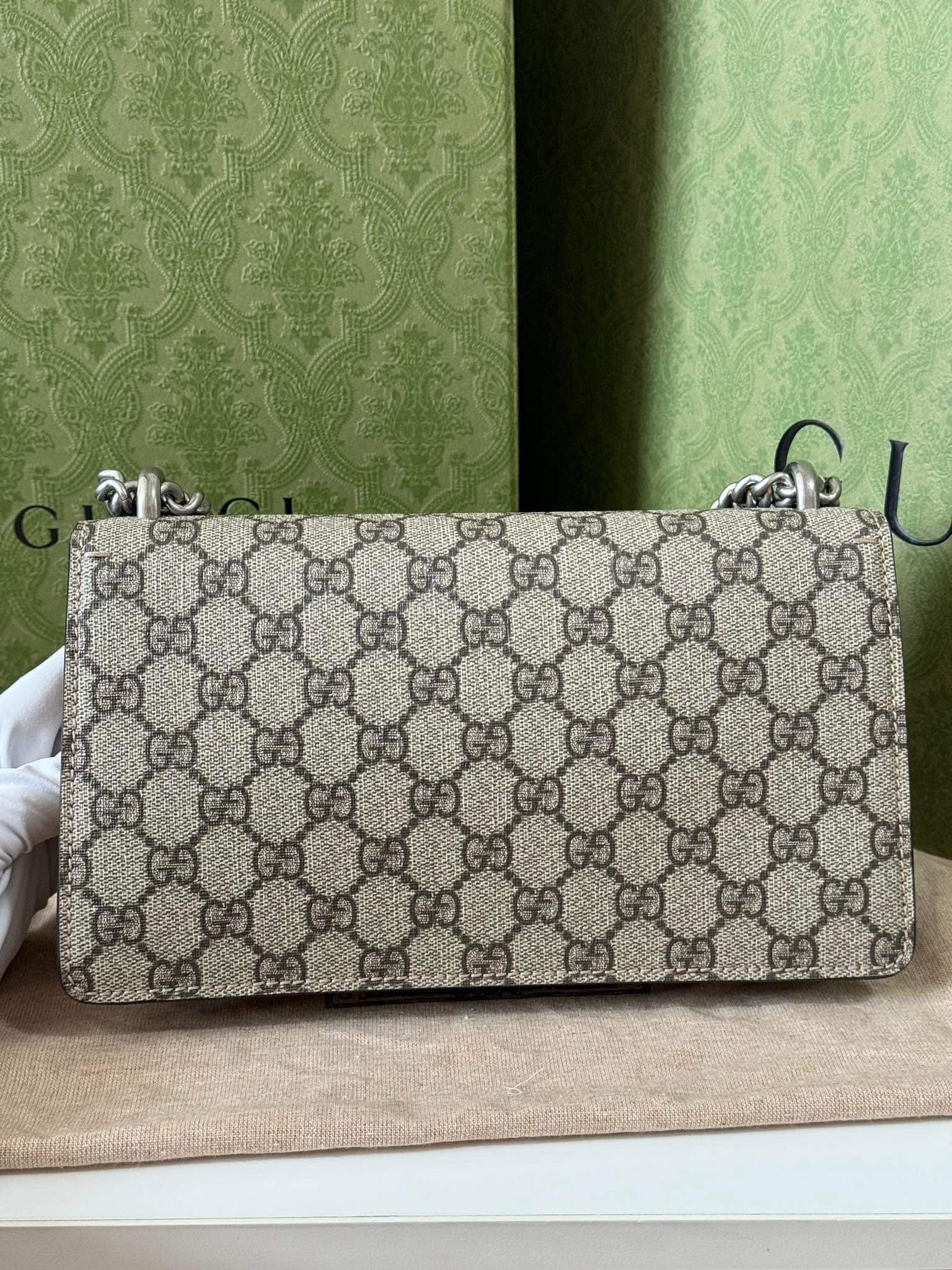 กระเป๋าสะพายแบรนด์Gucci Dionysus small crystal มือสอง