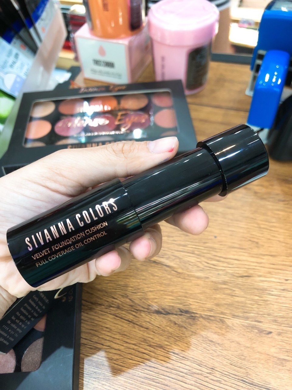 Sivanna Velvet Foundation Cushion HF6004 HF6004 คุชชั่นรองพื้นแบบแท่ง