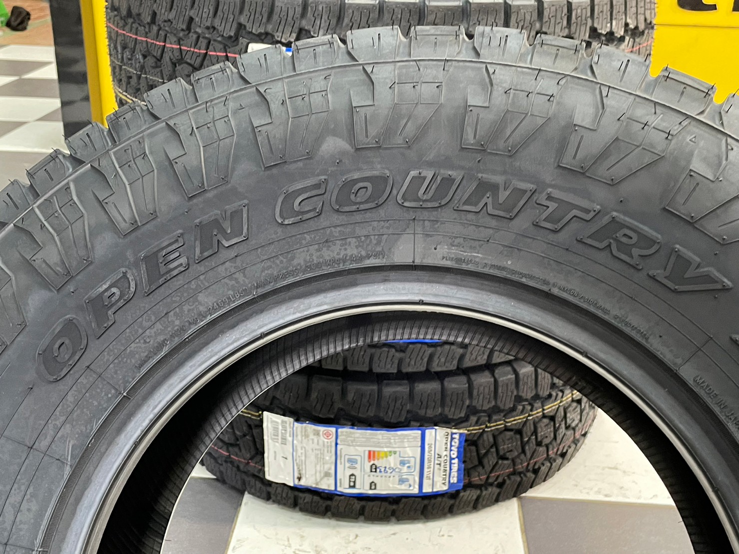 TOYO OPEN COUNTRY AT III 265/70R16 ยางใหม่2023