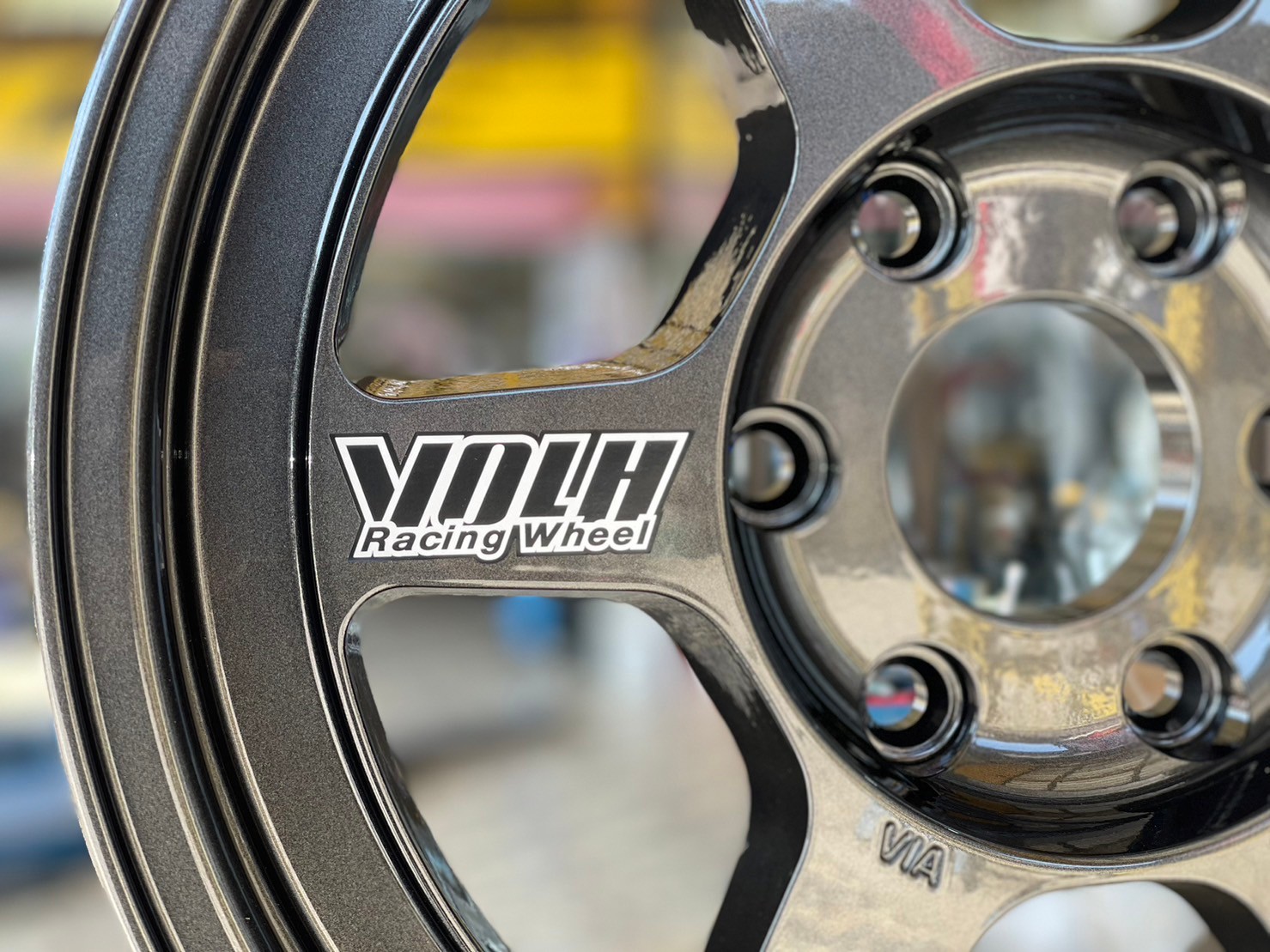 #TE37 16x8 ET25 6x130 สีเทากัน สำหรับรถตู้รุ่นใหม่